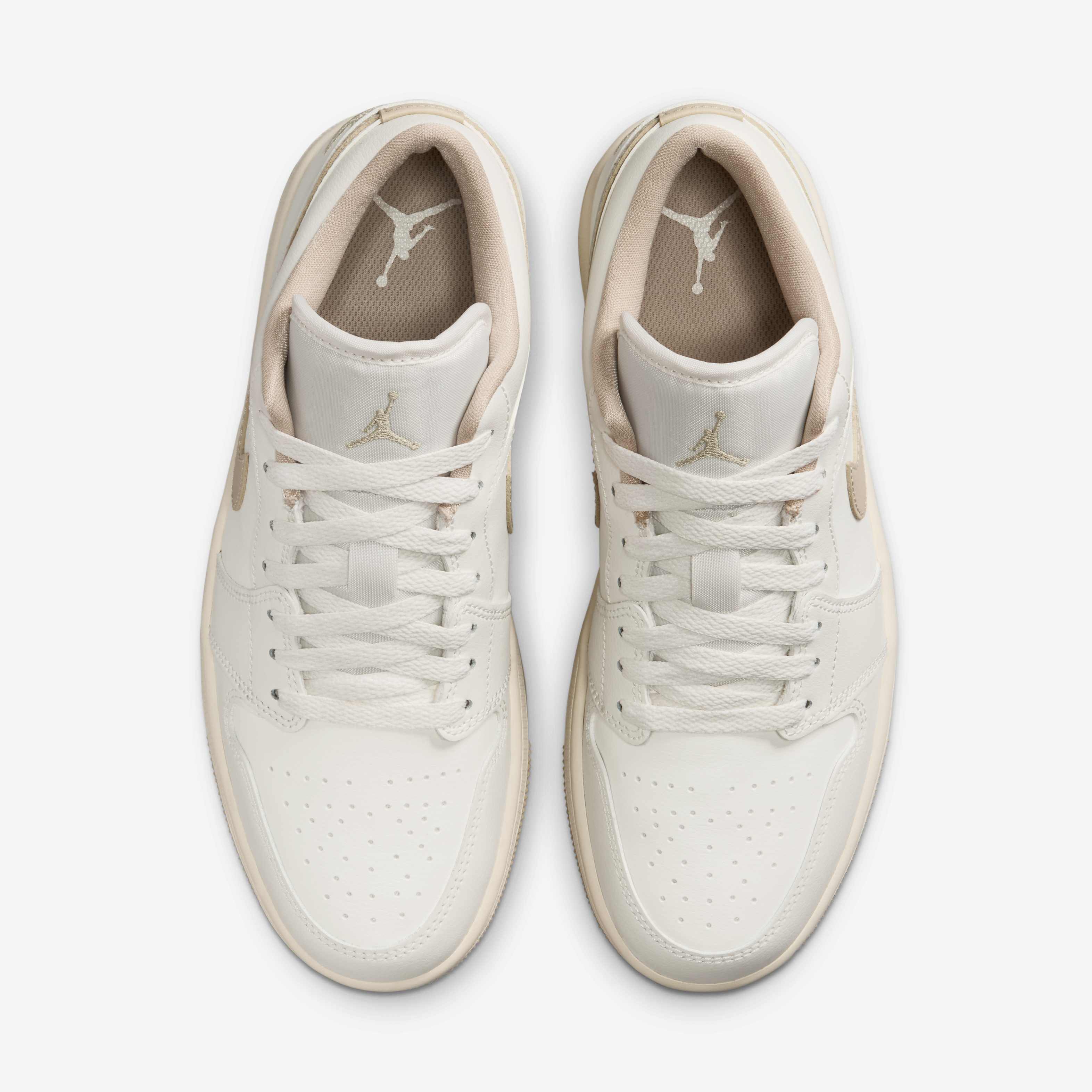 اير جوردن 1 لو image number 3