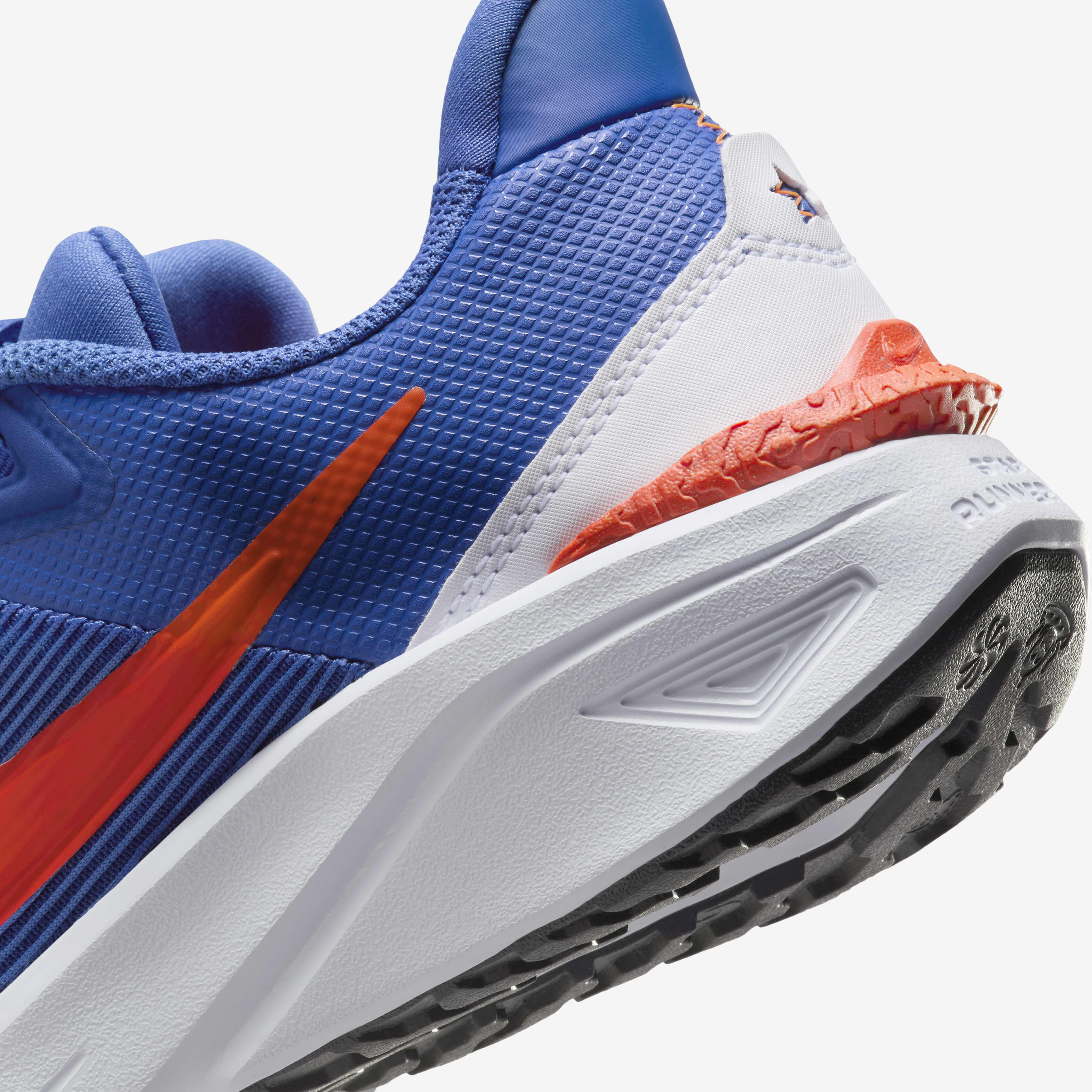 Nike star runner orange sales