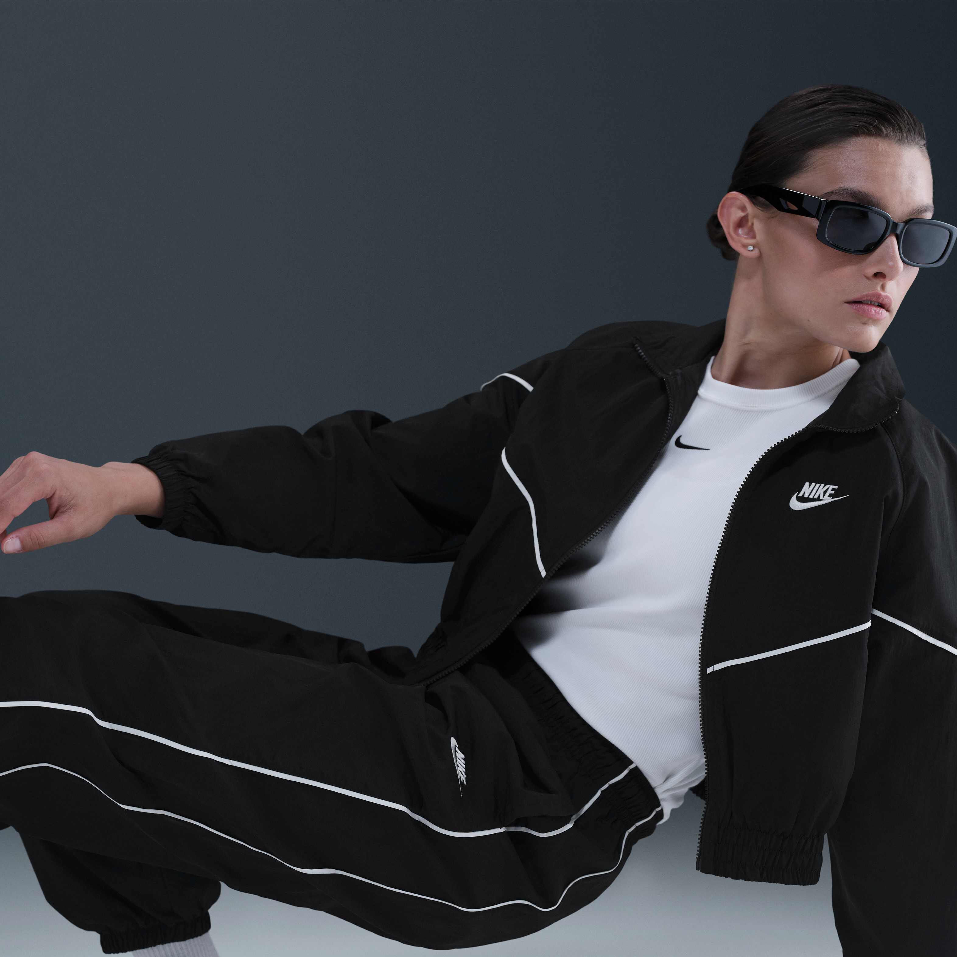 Nike Sportswear Windrunner image number 4