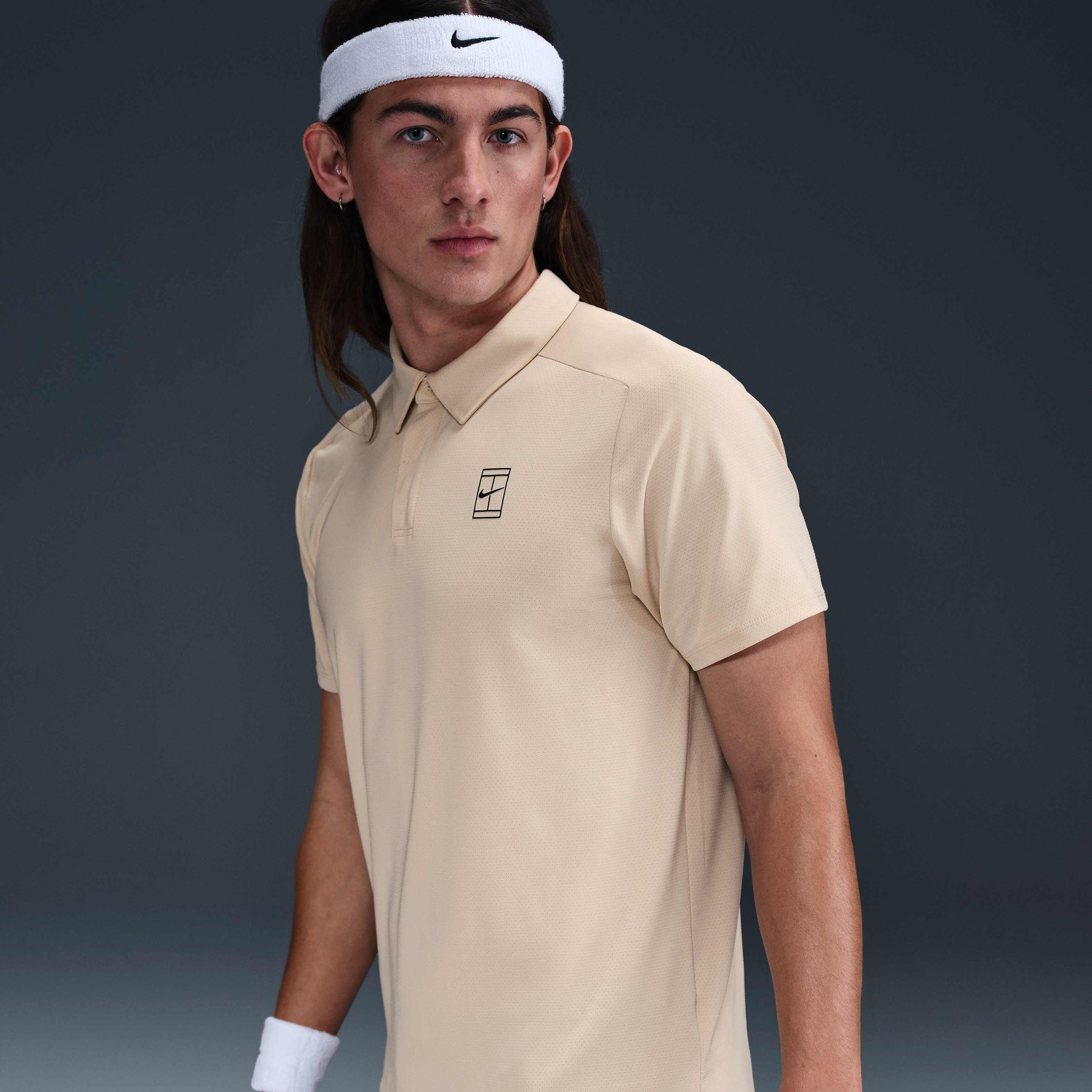 NikeCourt Advantage image number 5