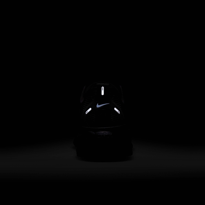 Nike Vomero 18 image number 8 Nike Vomero 18 image number 8