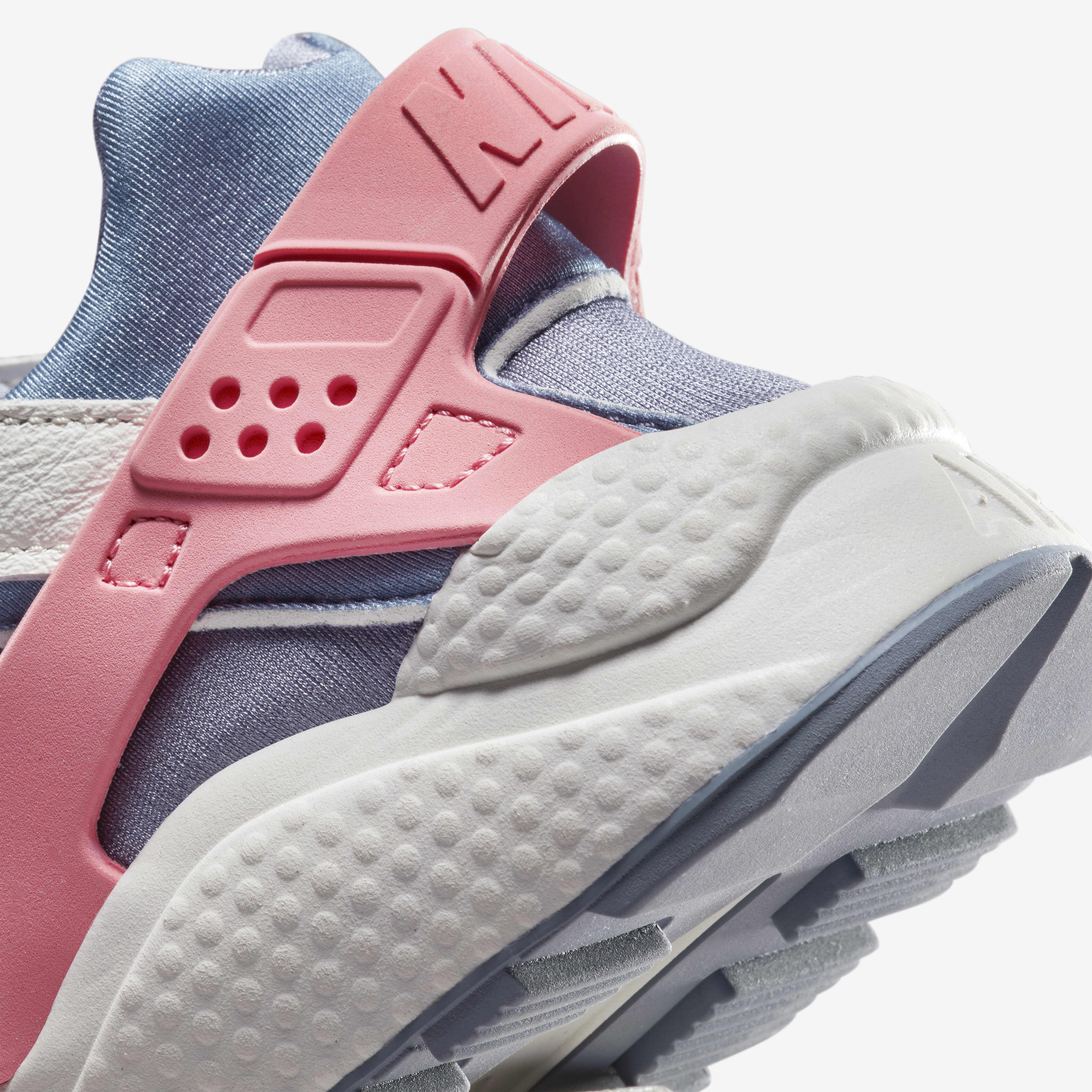 Buy Nike Air Huarache Women s Shoes Nike Qatar Official