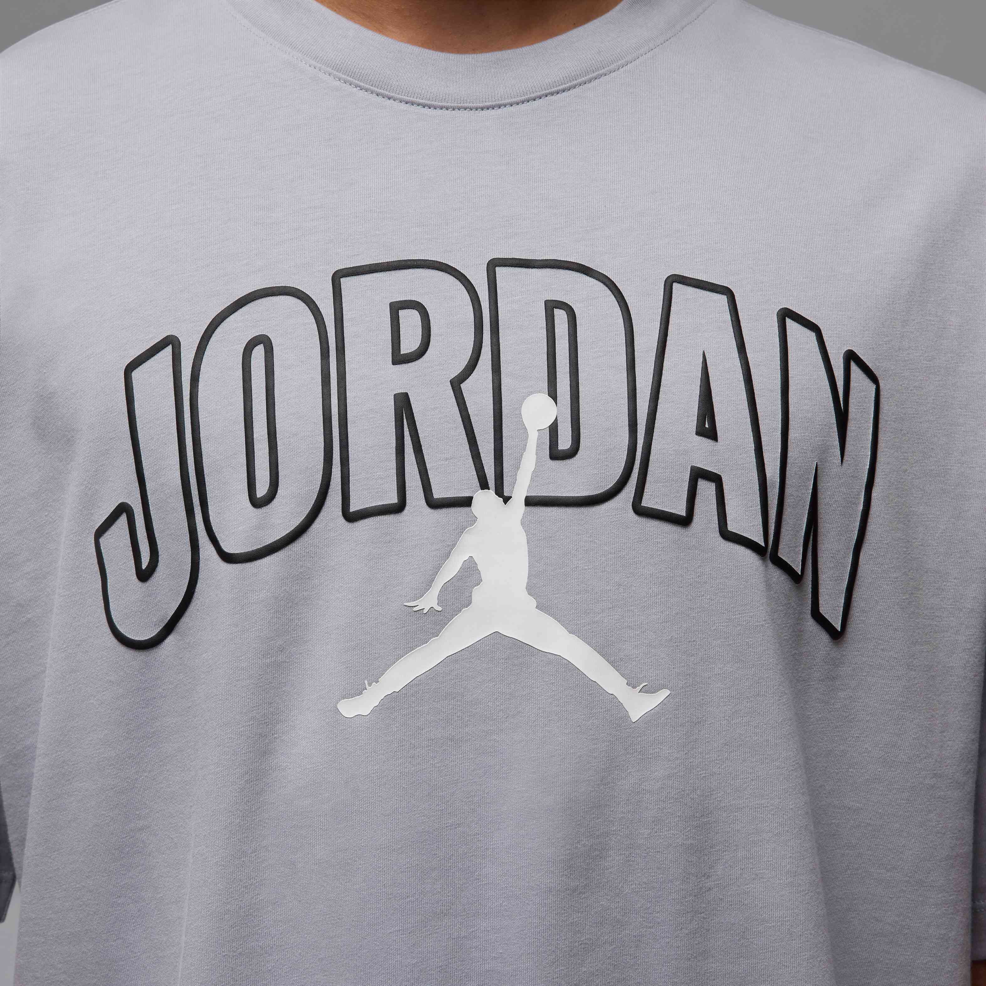 Jordan Brooklyn image number 3