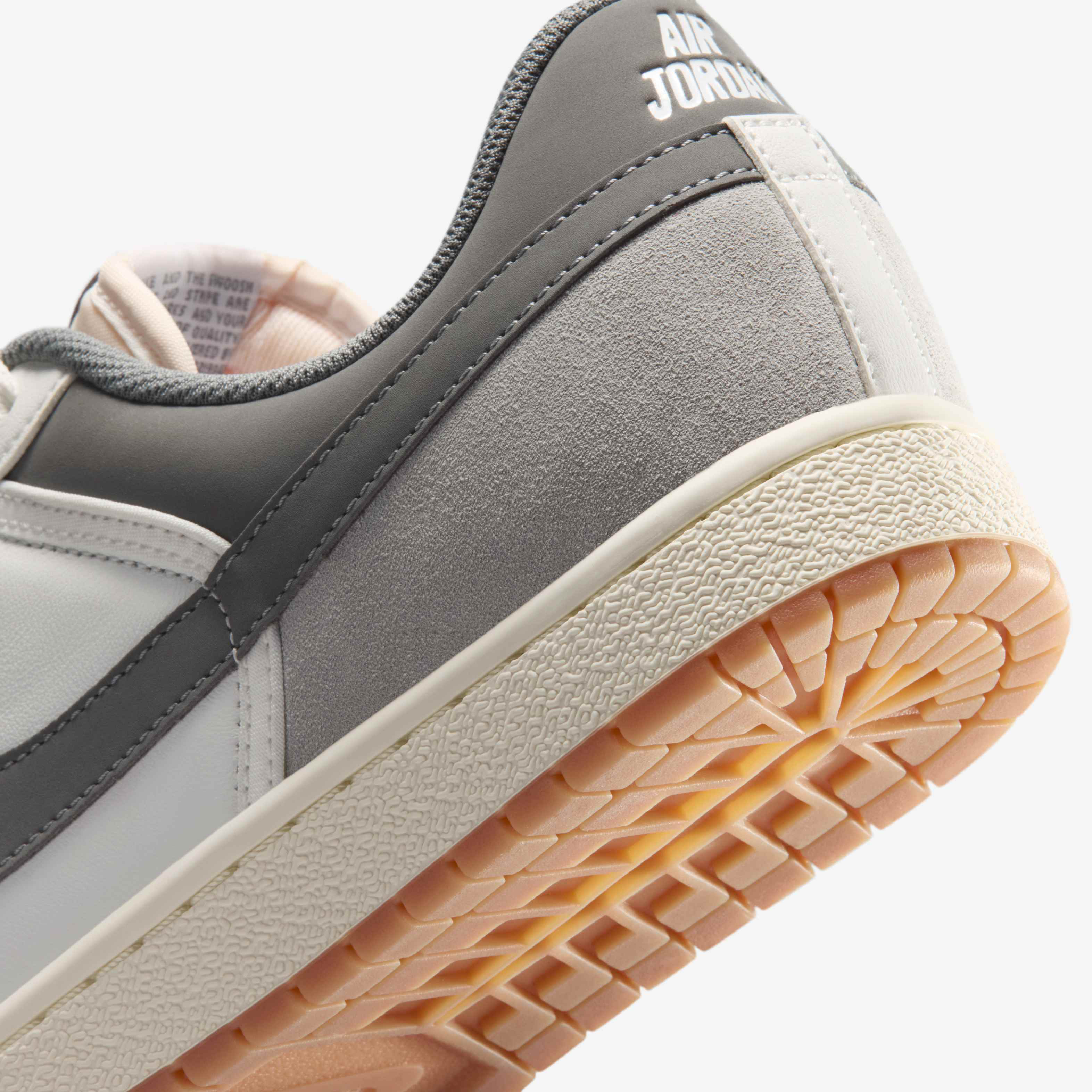 اير جوردن سكايلاين لو LE image number 7