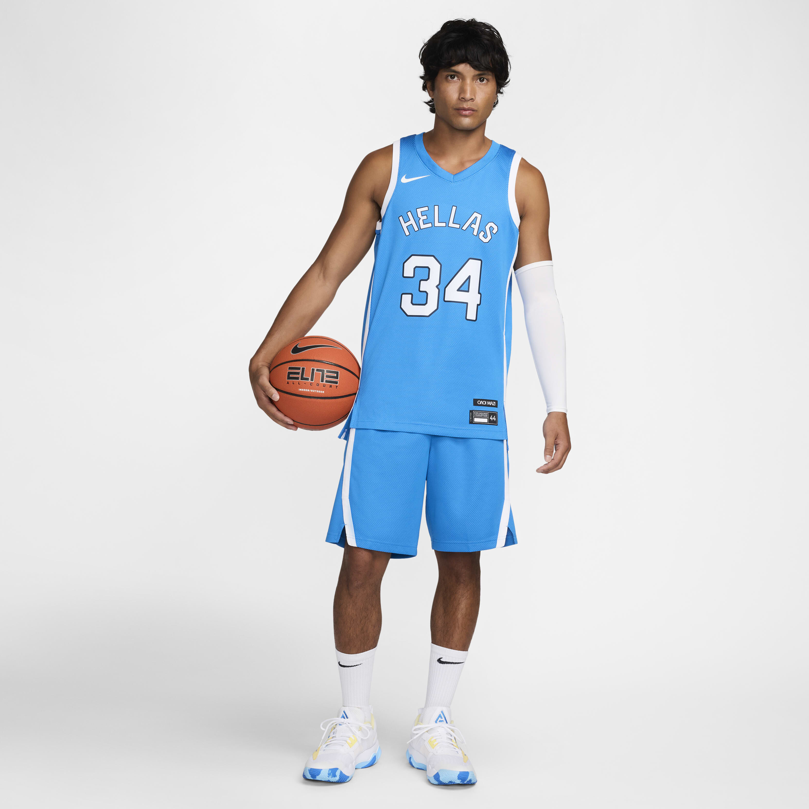 Nike giannis antetokounmpo hotsell