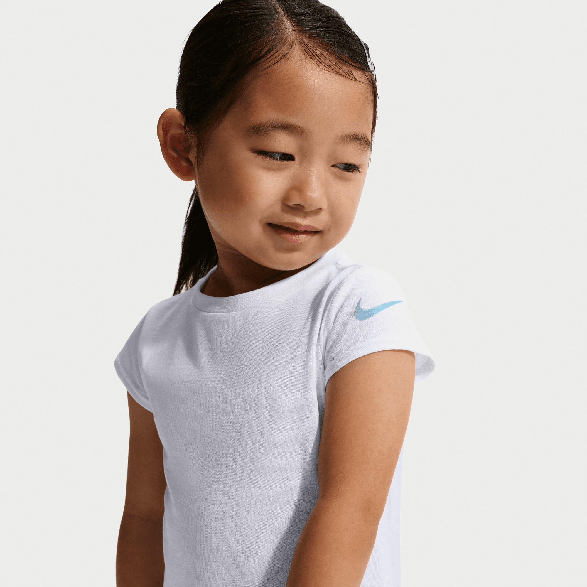 Nike Move With Nature image number 4