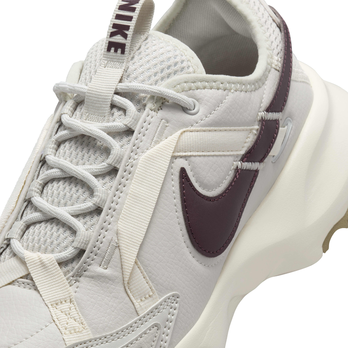 Buy Nike TC 7900 Women's shoes Light Bone/Pale Ivory/Neutral