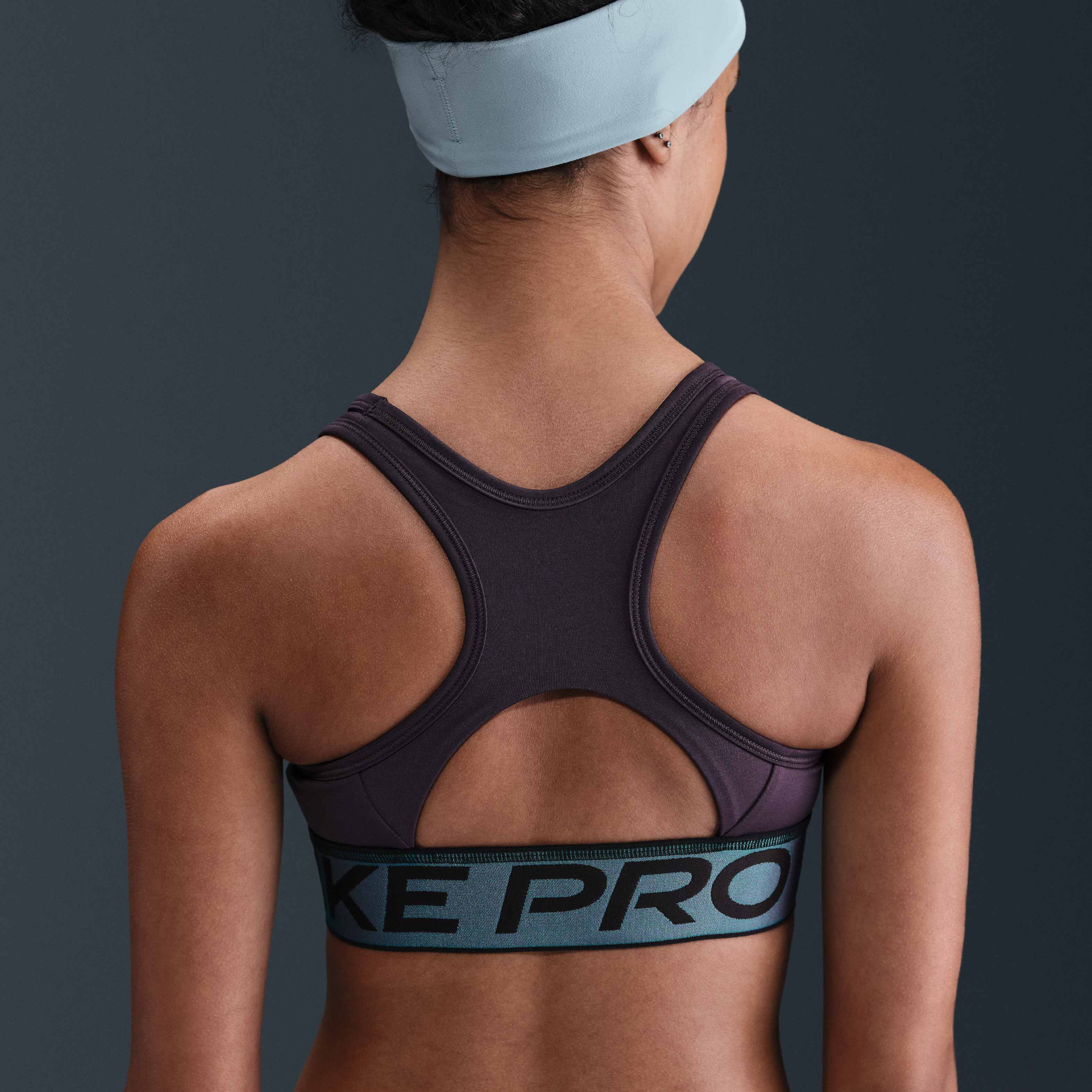 نايكي برو سووش image number 1