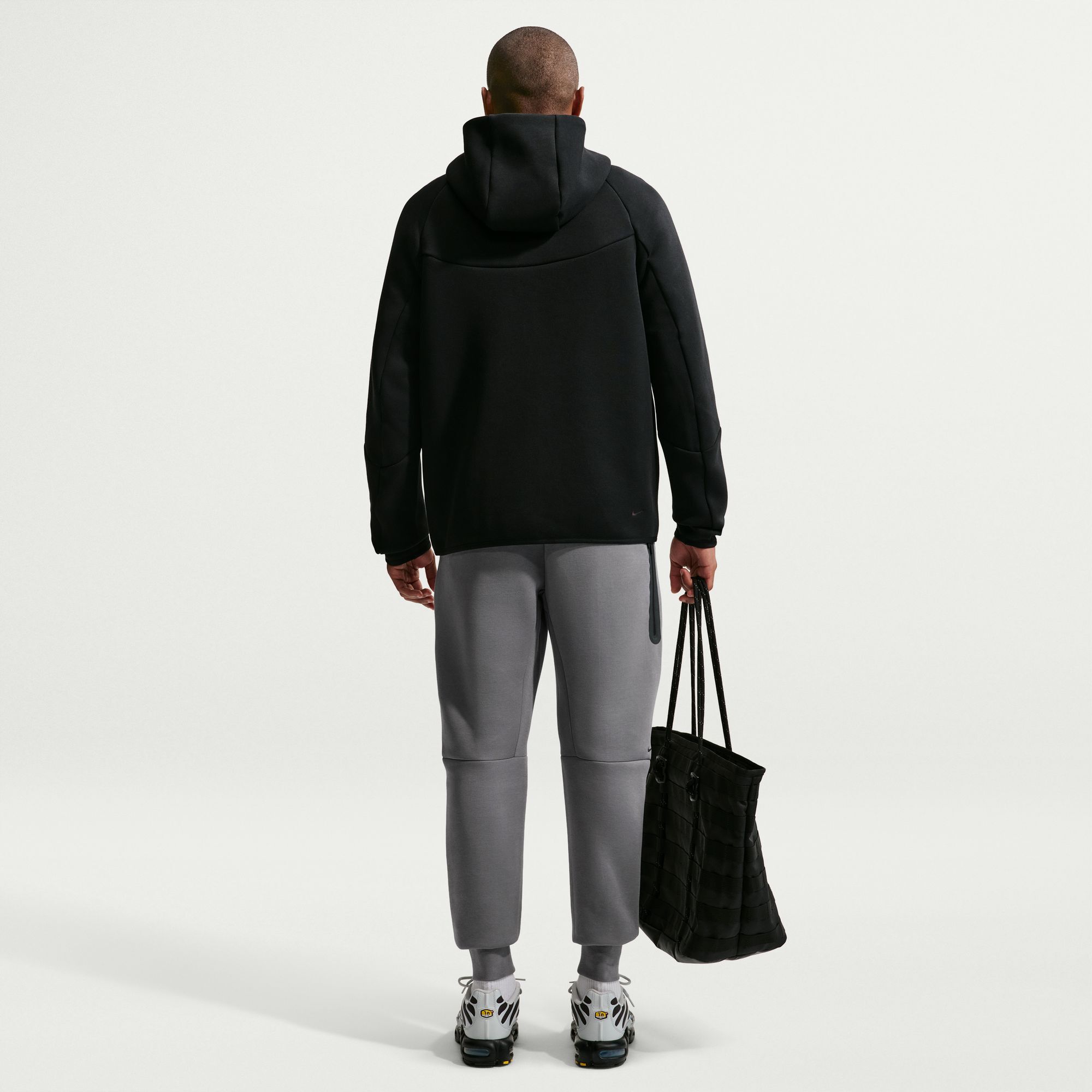 Nike Tech image number 1