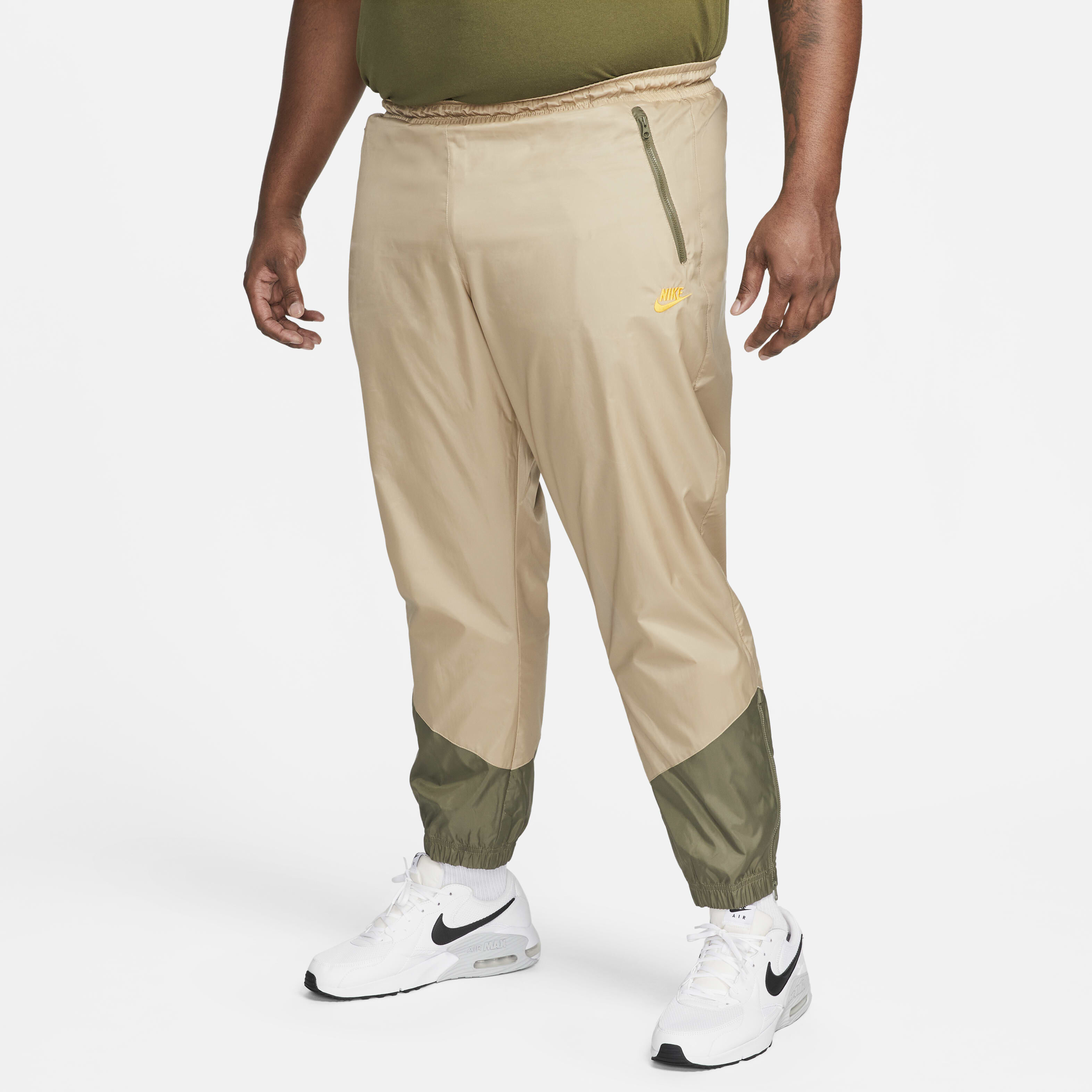 Nike Windrunner image number 7