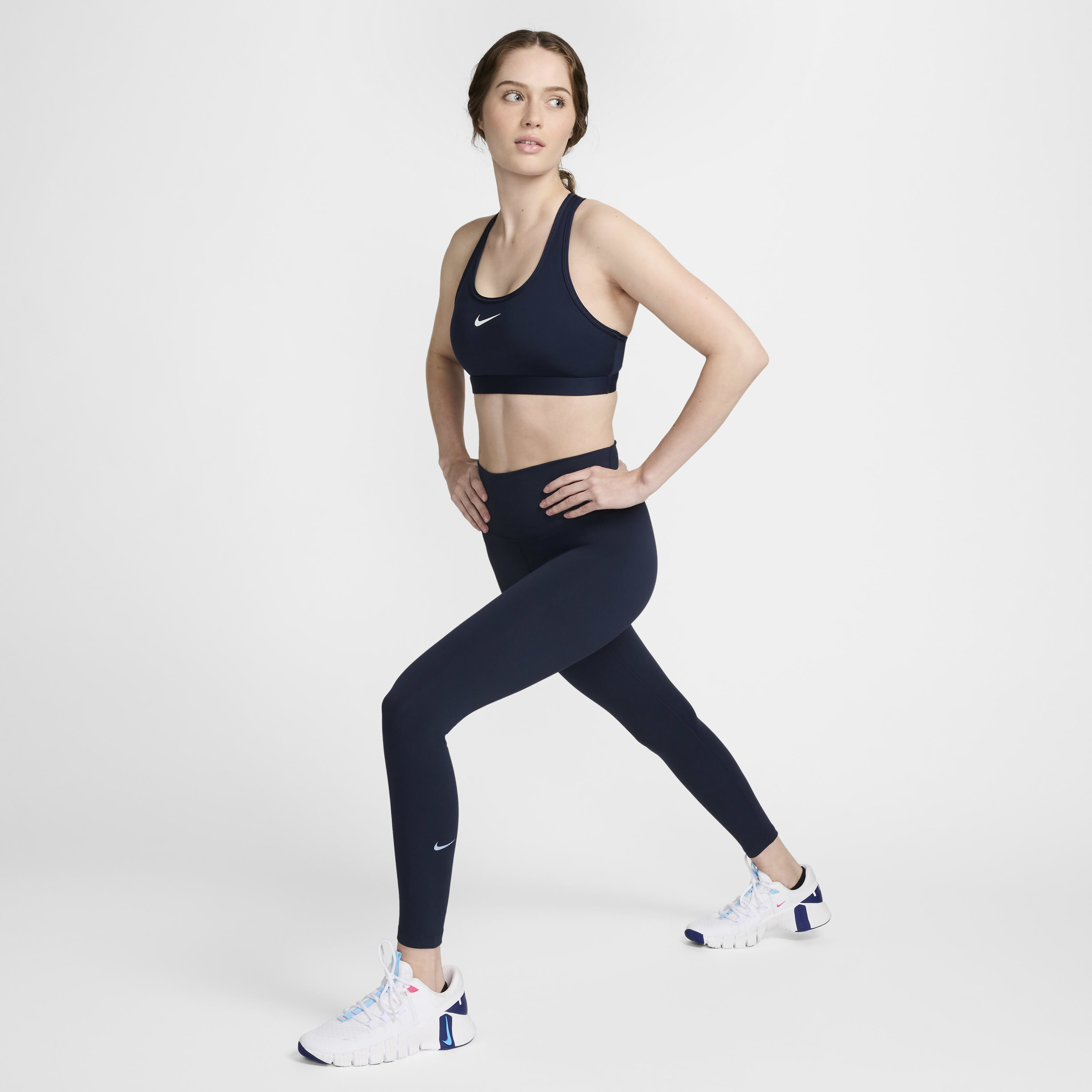 Nike Swoosh Medium-Support image number 6