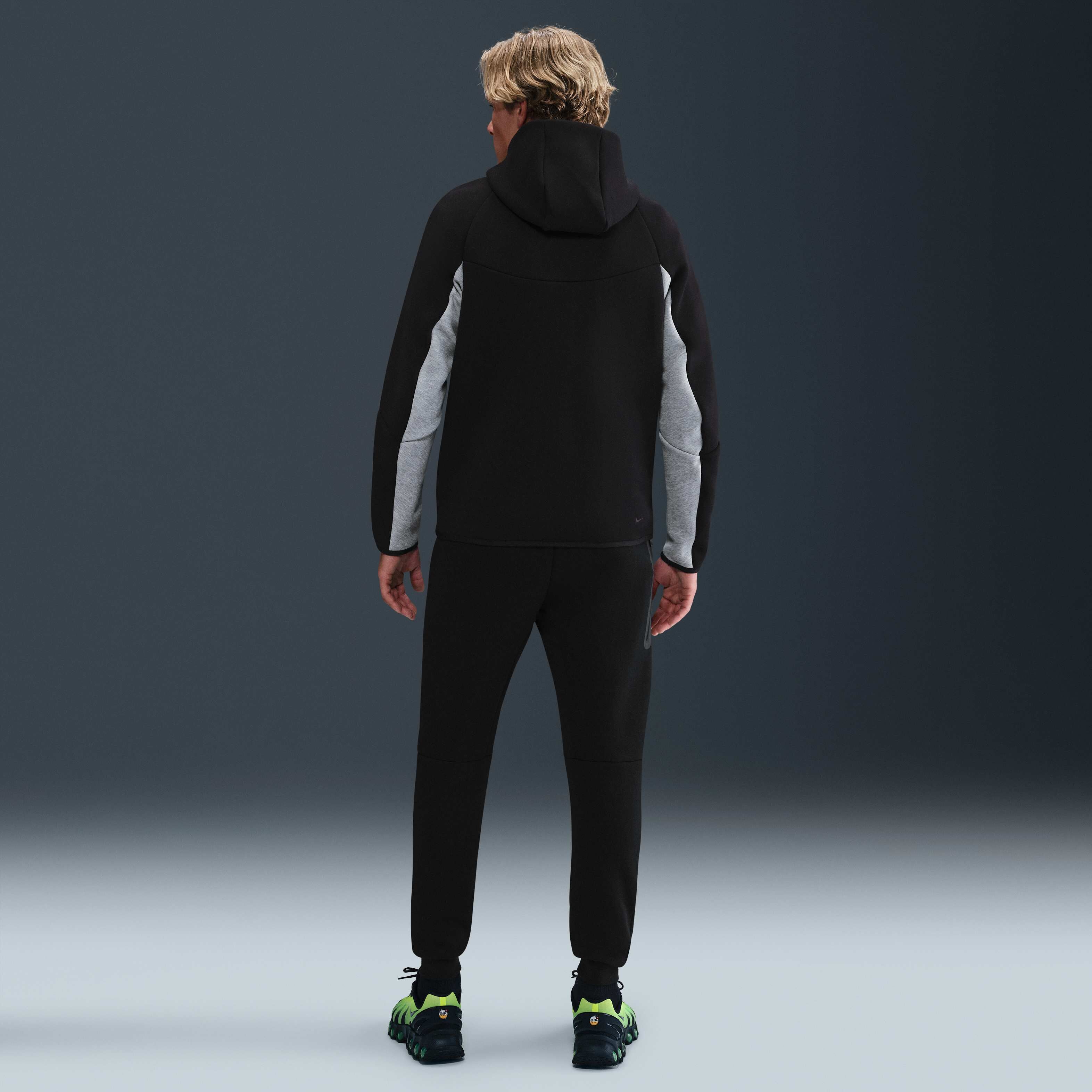 Nike Tech image number 4