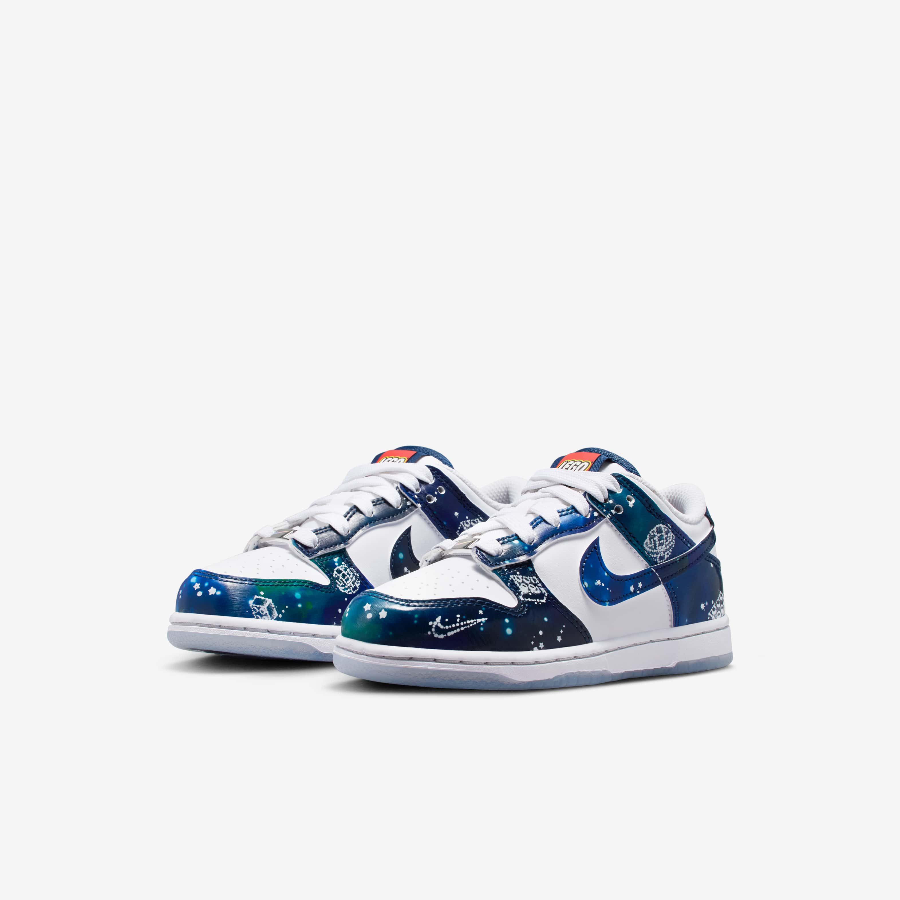 Nike Dunk Low x LEGO&reg; Collection image number 4