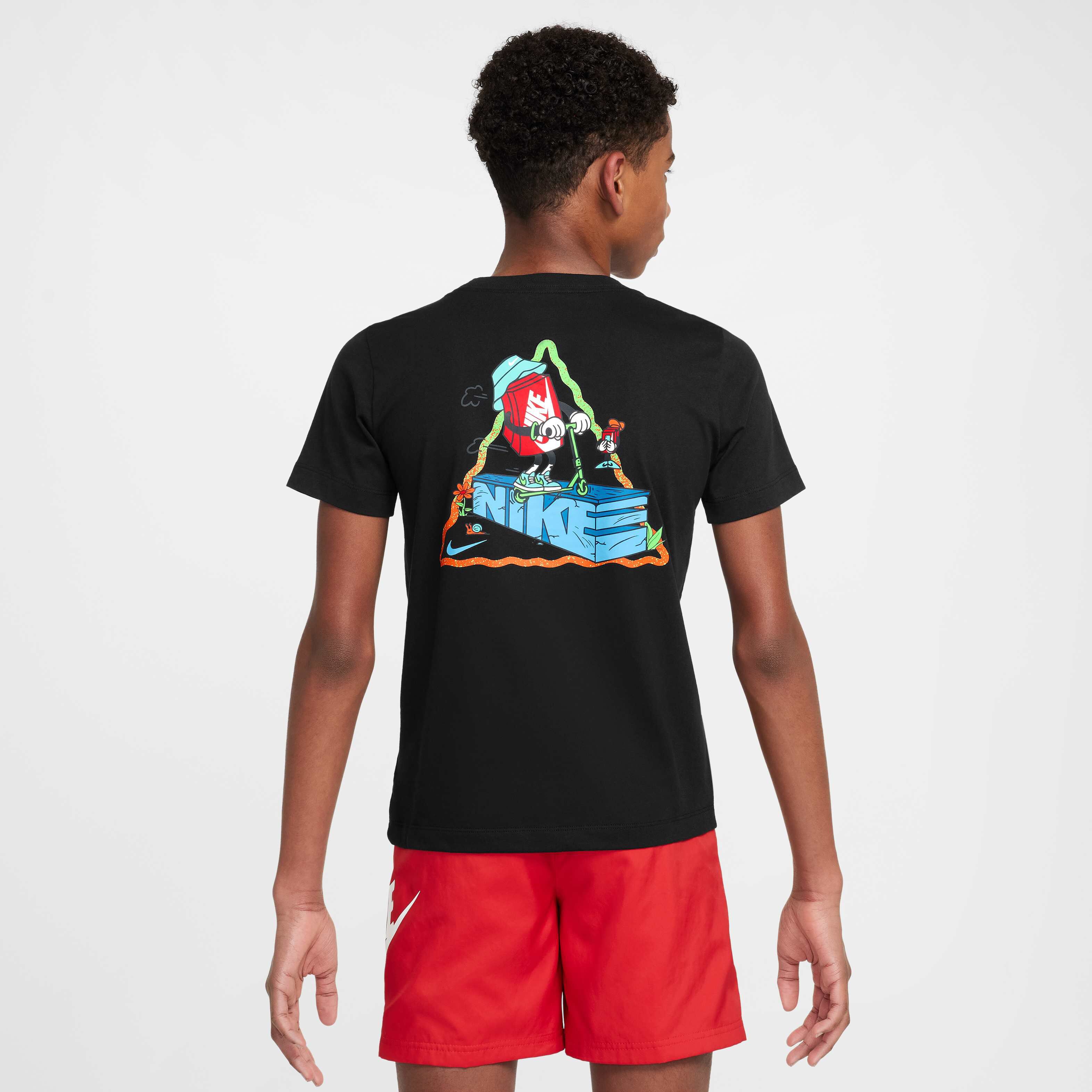 نايكي سبورتسوير image number 1