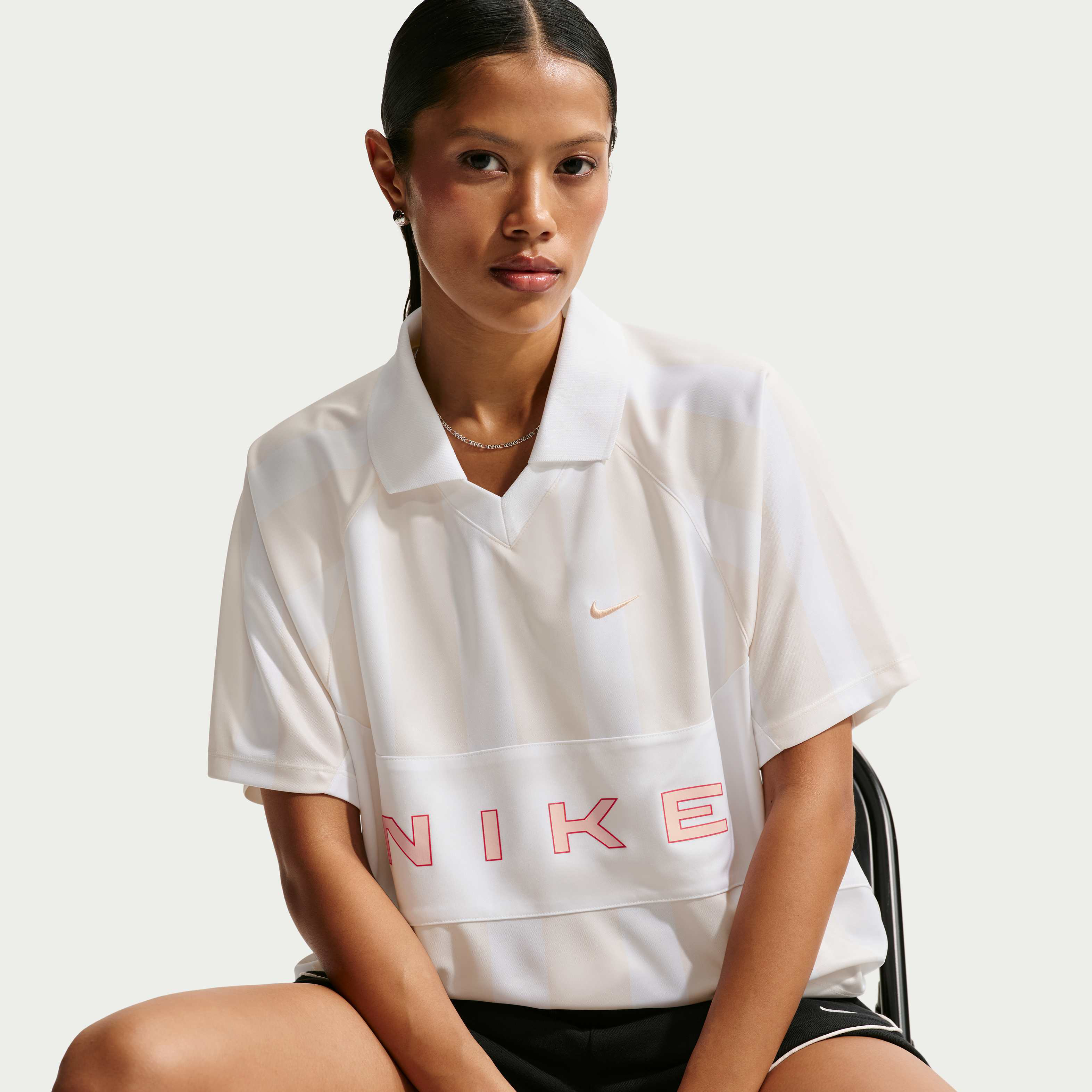 Nike Sportswear image number 2