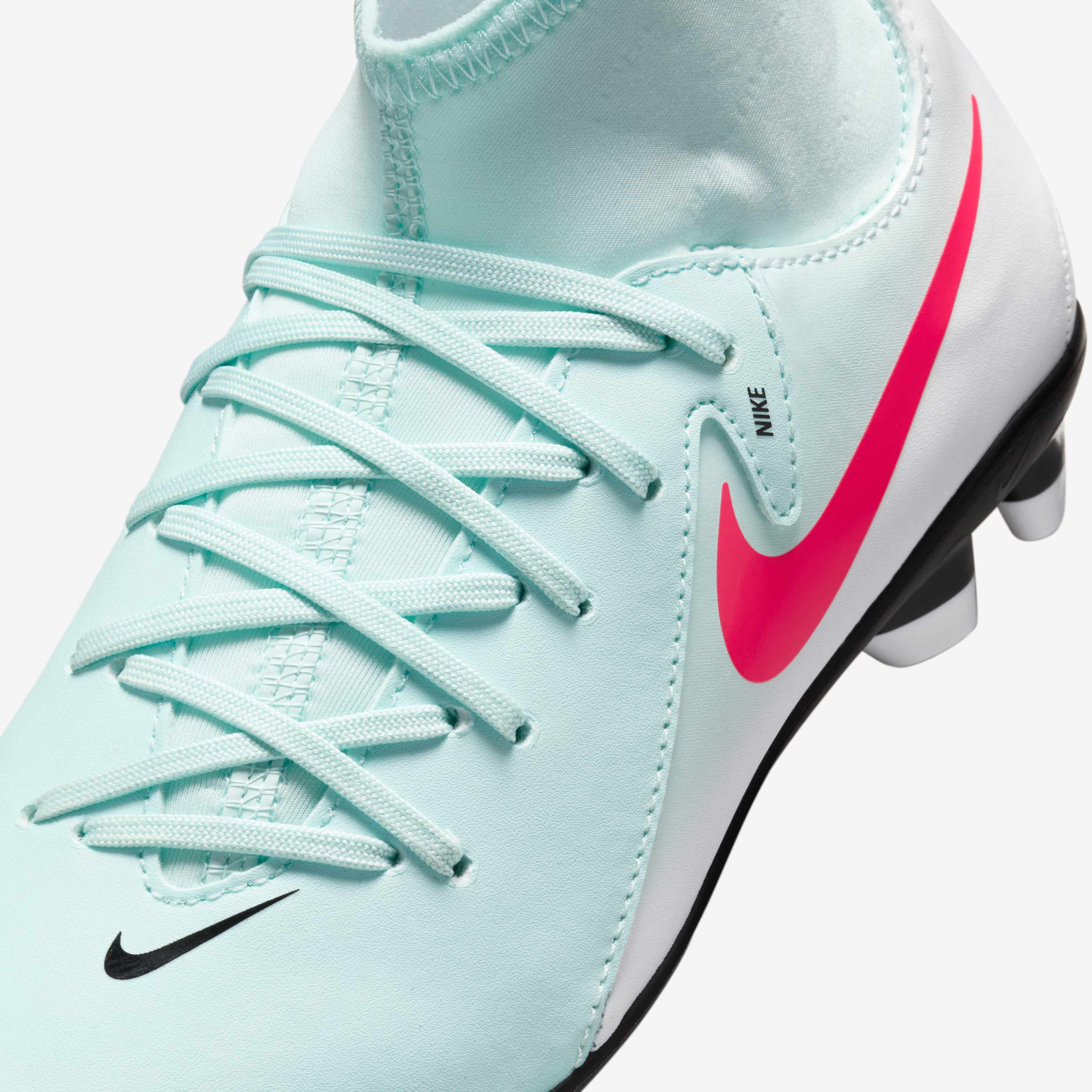 Nike Jr. Phantom Luna 2 Club image number 7