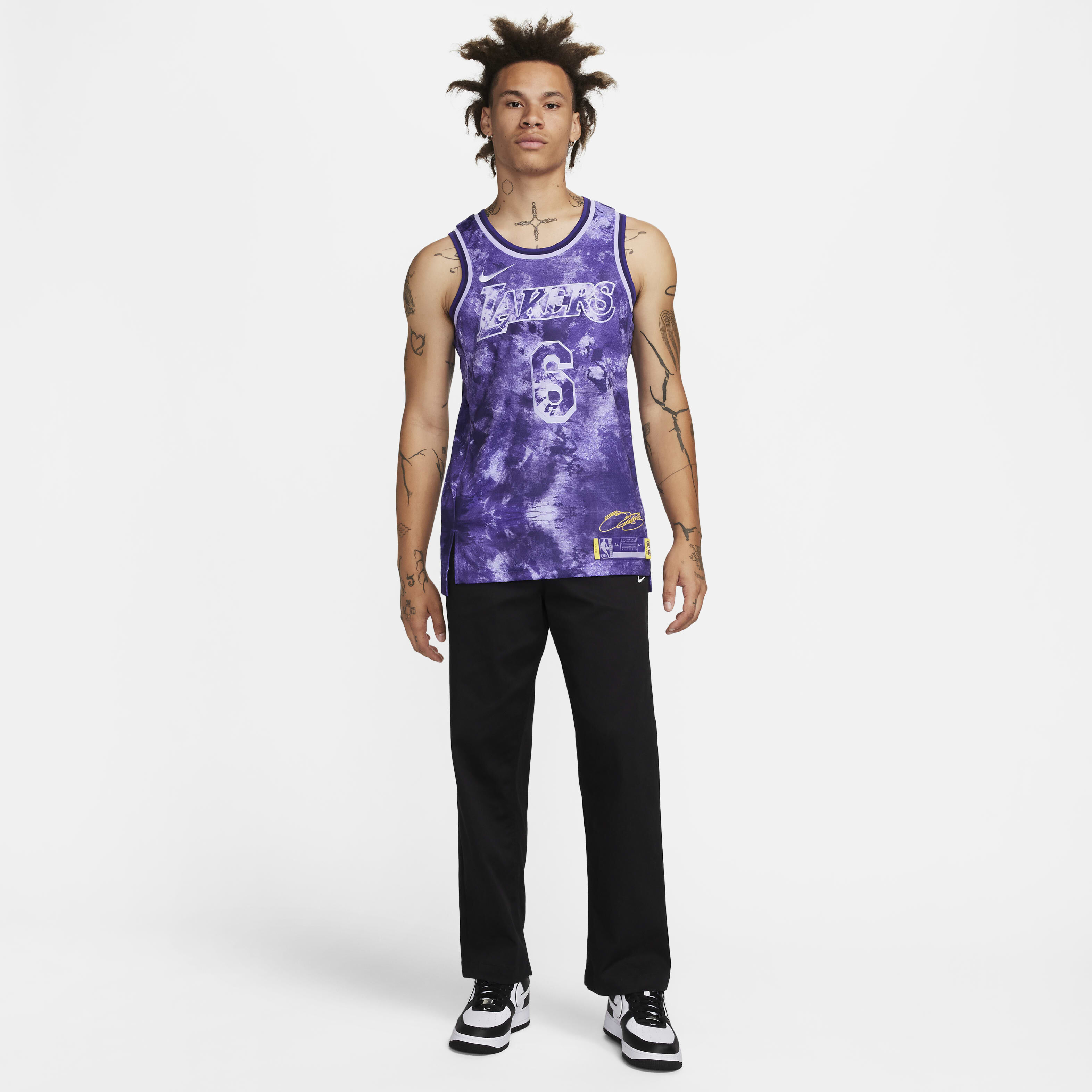 LeBron James Los Angeles Lakers 2022/23 Select Series image number 8