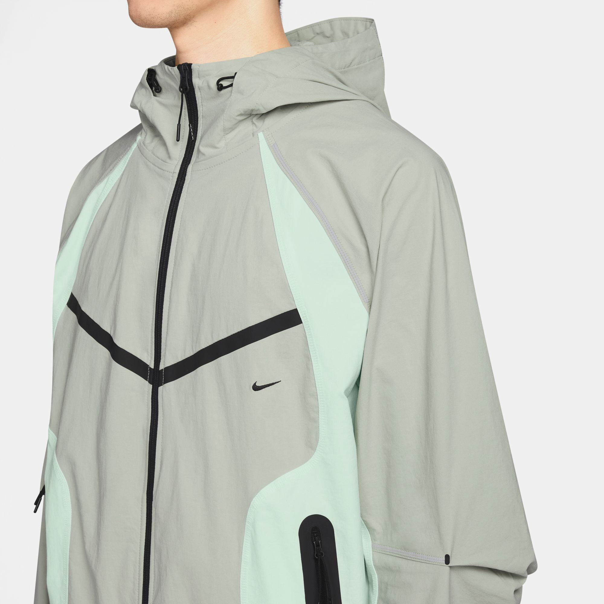 نايكي تك image number 2