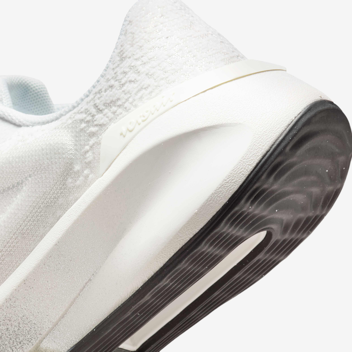 Buy Nike Versair Premium Women's Workout Shoes - Summit White/Sail Buy Nike Versair Premium Women's Workout Shoes - Summit White/Sail