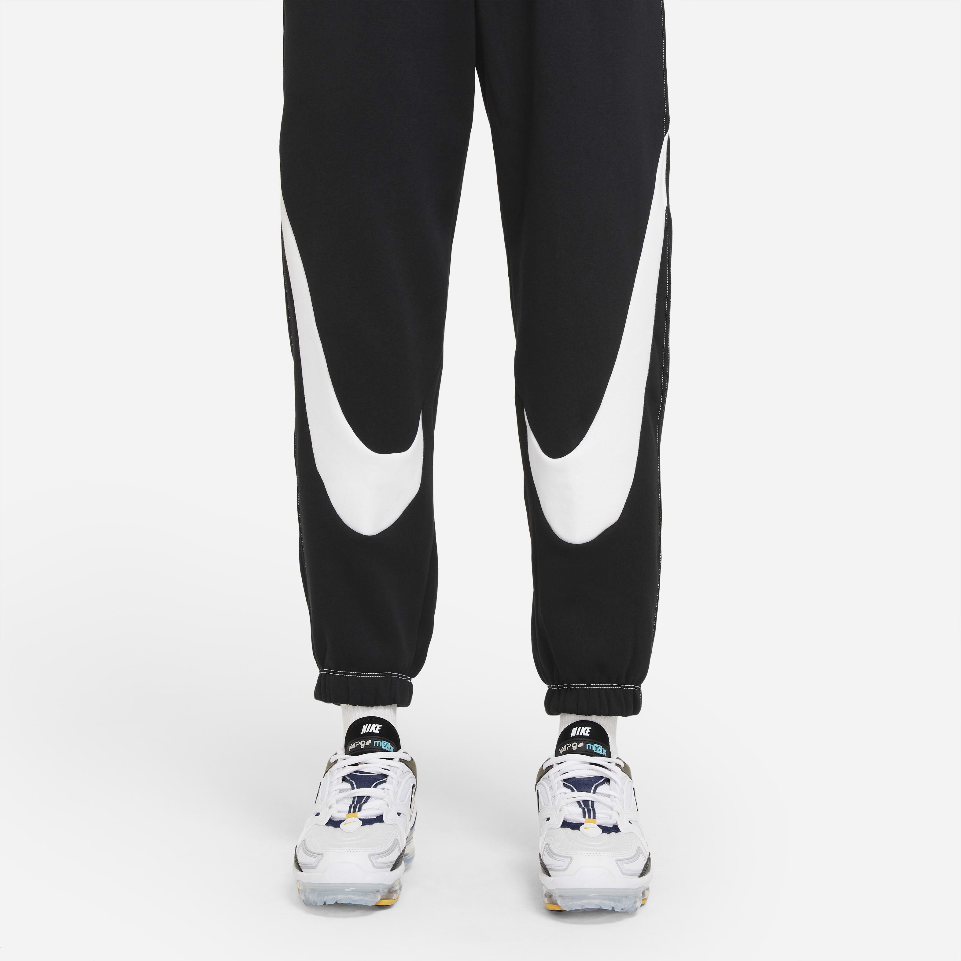 Nike Sportswear Swoosh image number 4