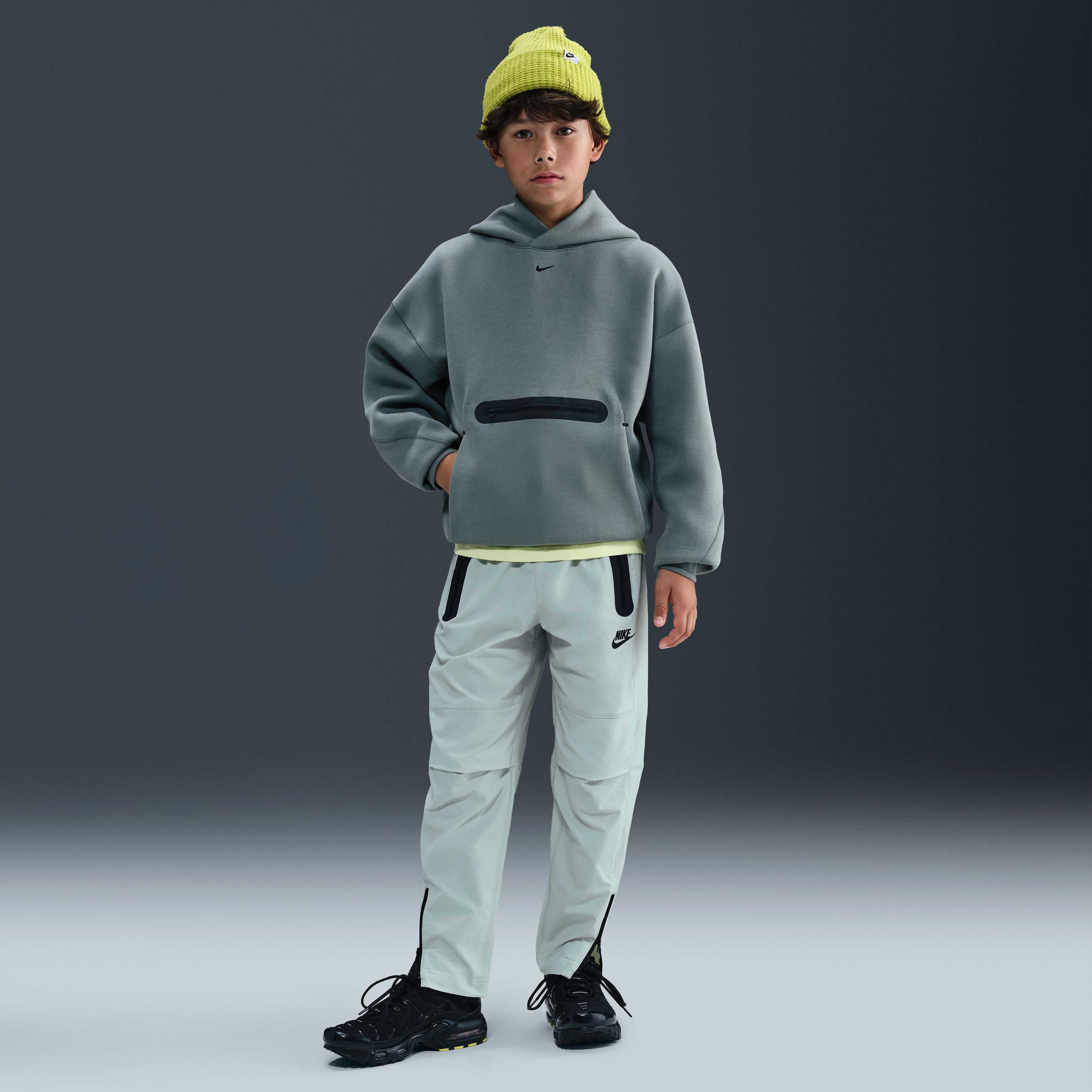 نايكي تك image number 0