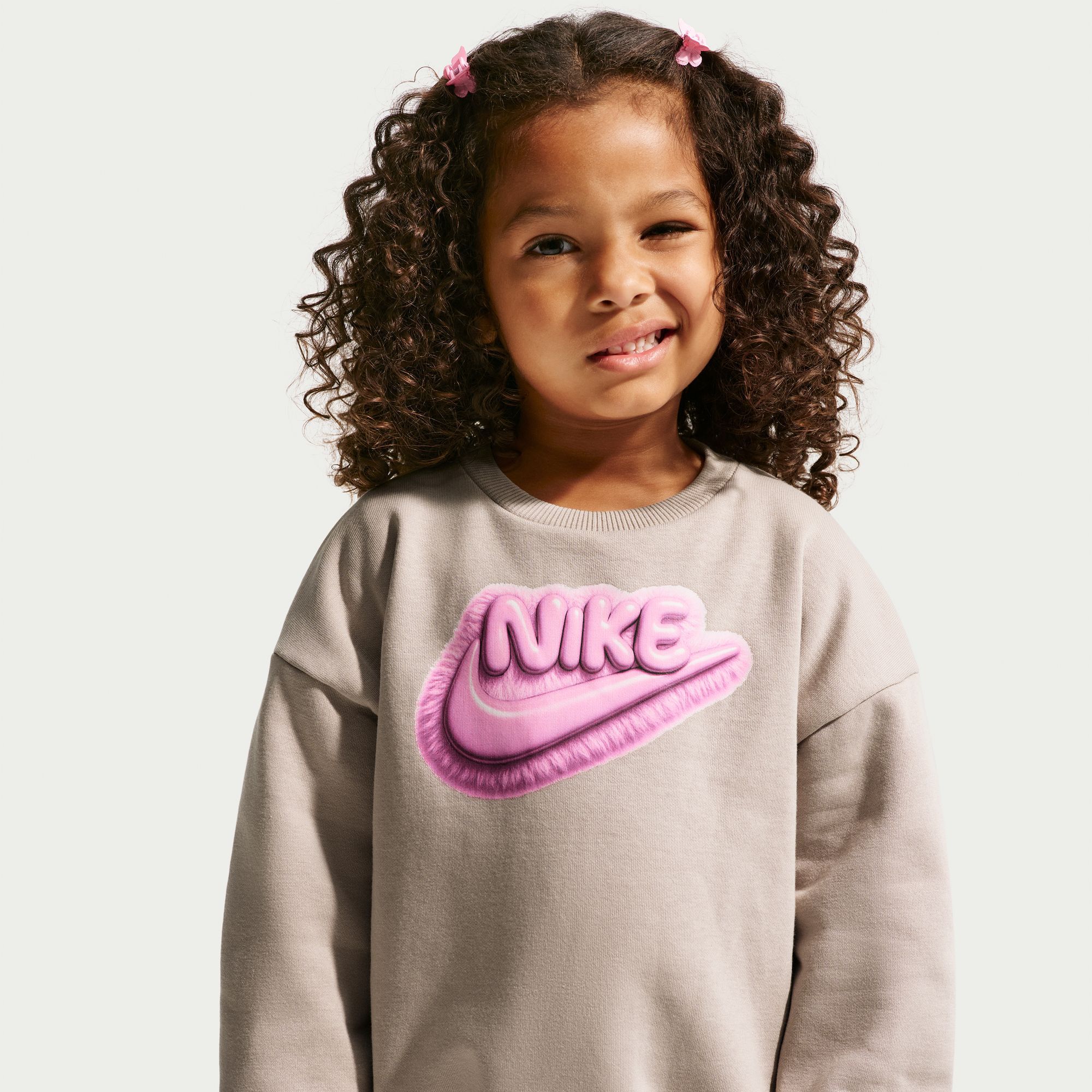 Nike image number 2