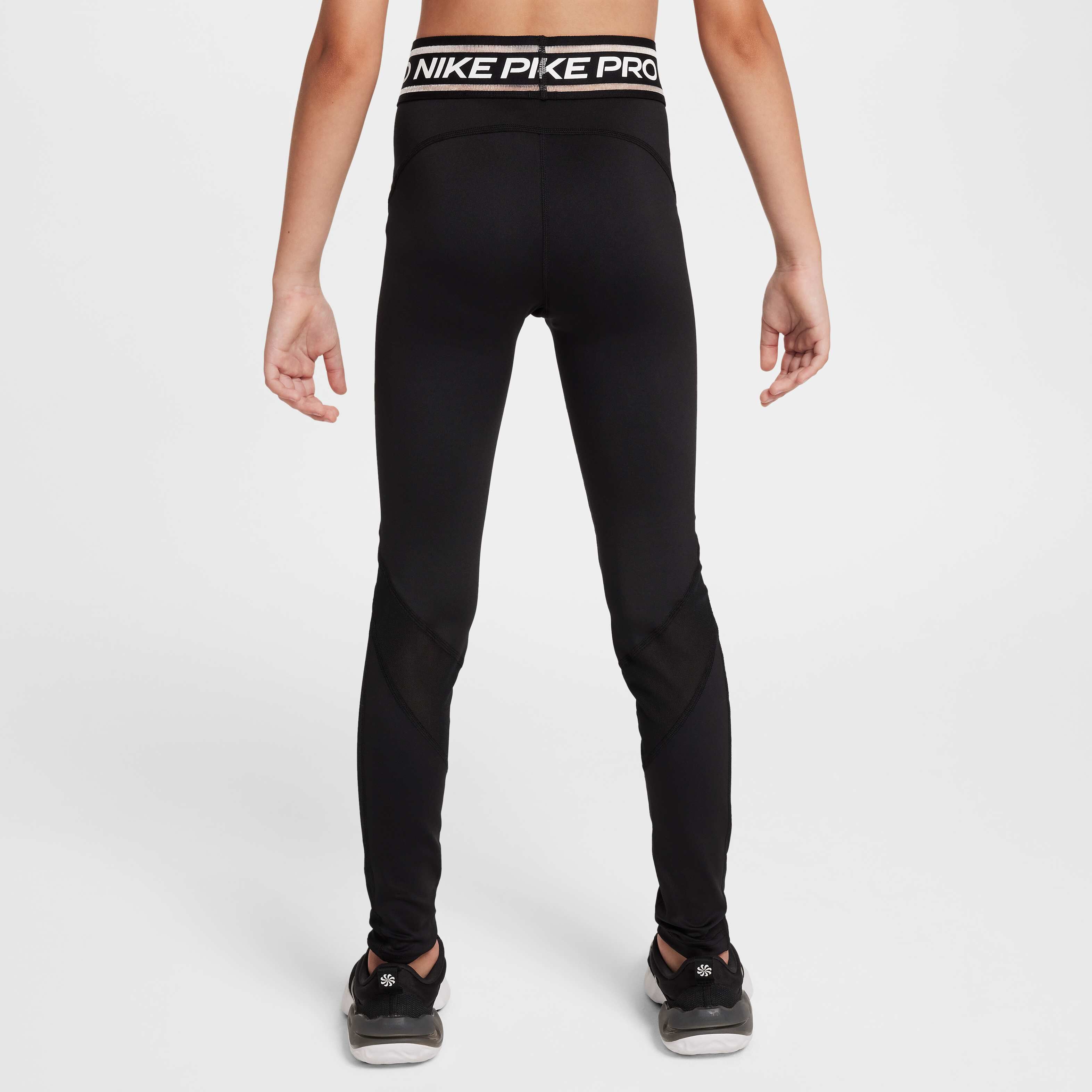 Nike Pro image number 1