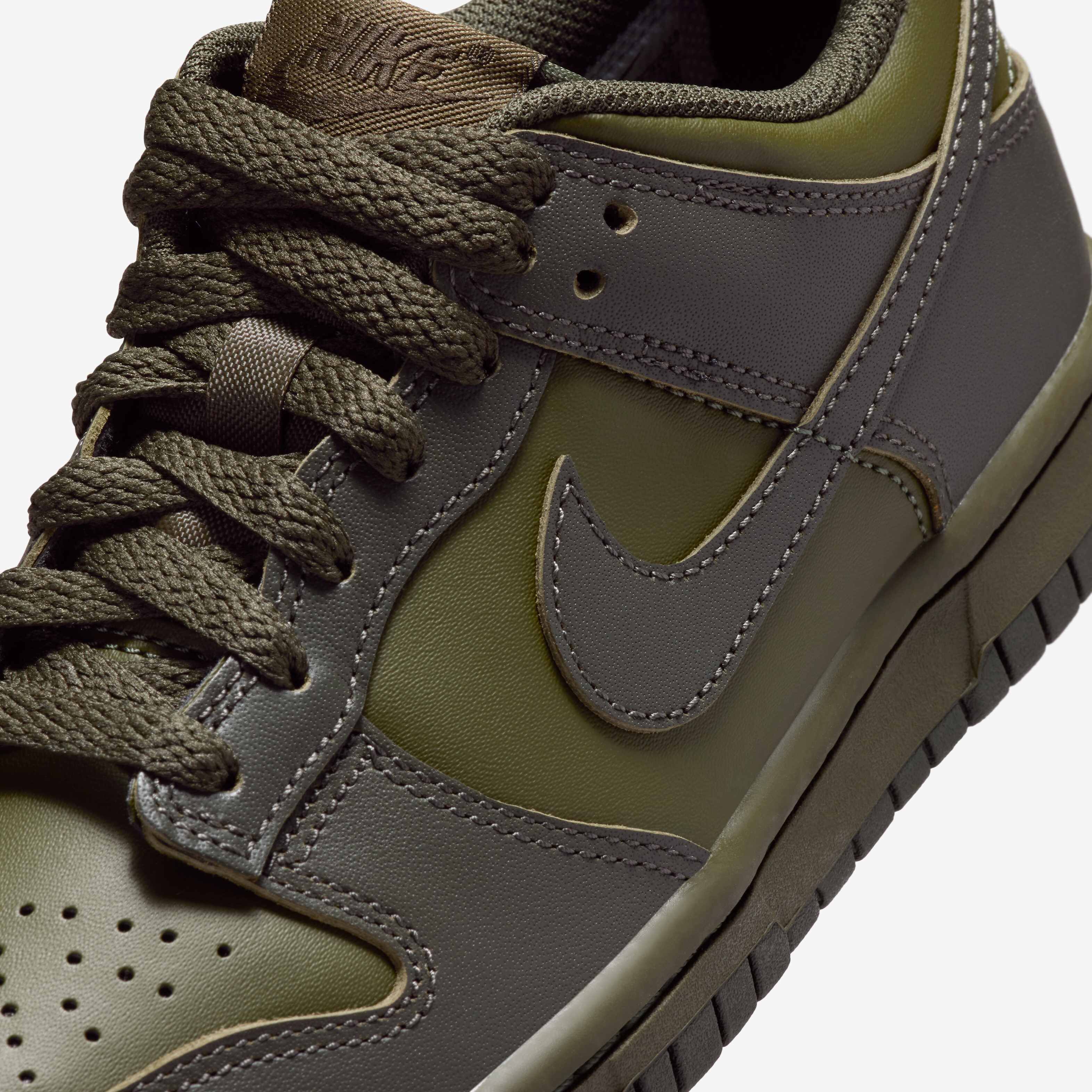 Nike Dunk Low image number 6