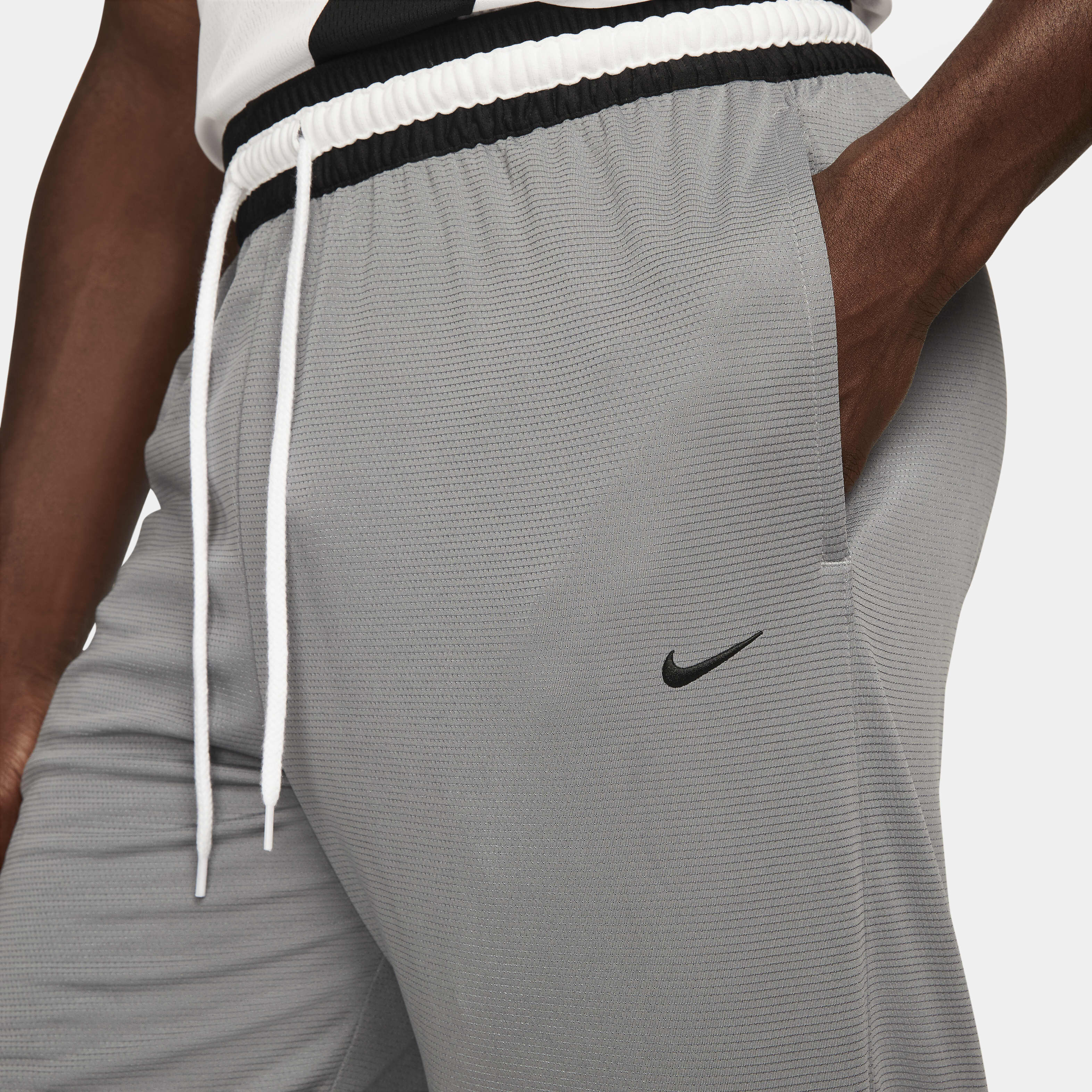 Nike Dri-FIT DNA image number 3