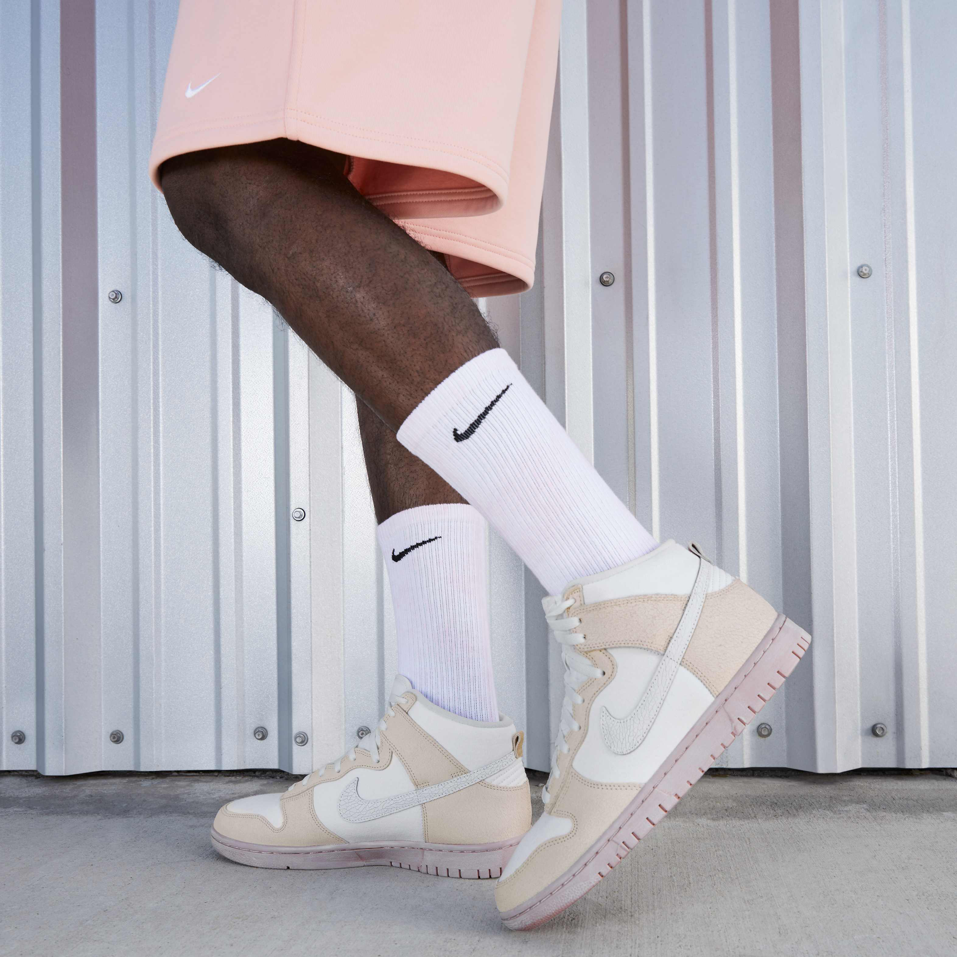 نايكي دانك هاي ريترو بريميوم image number 9