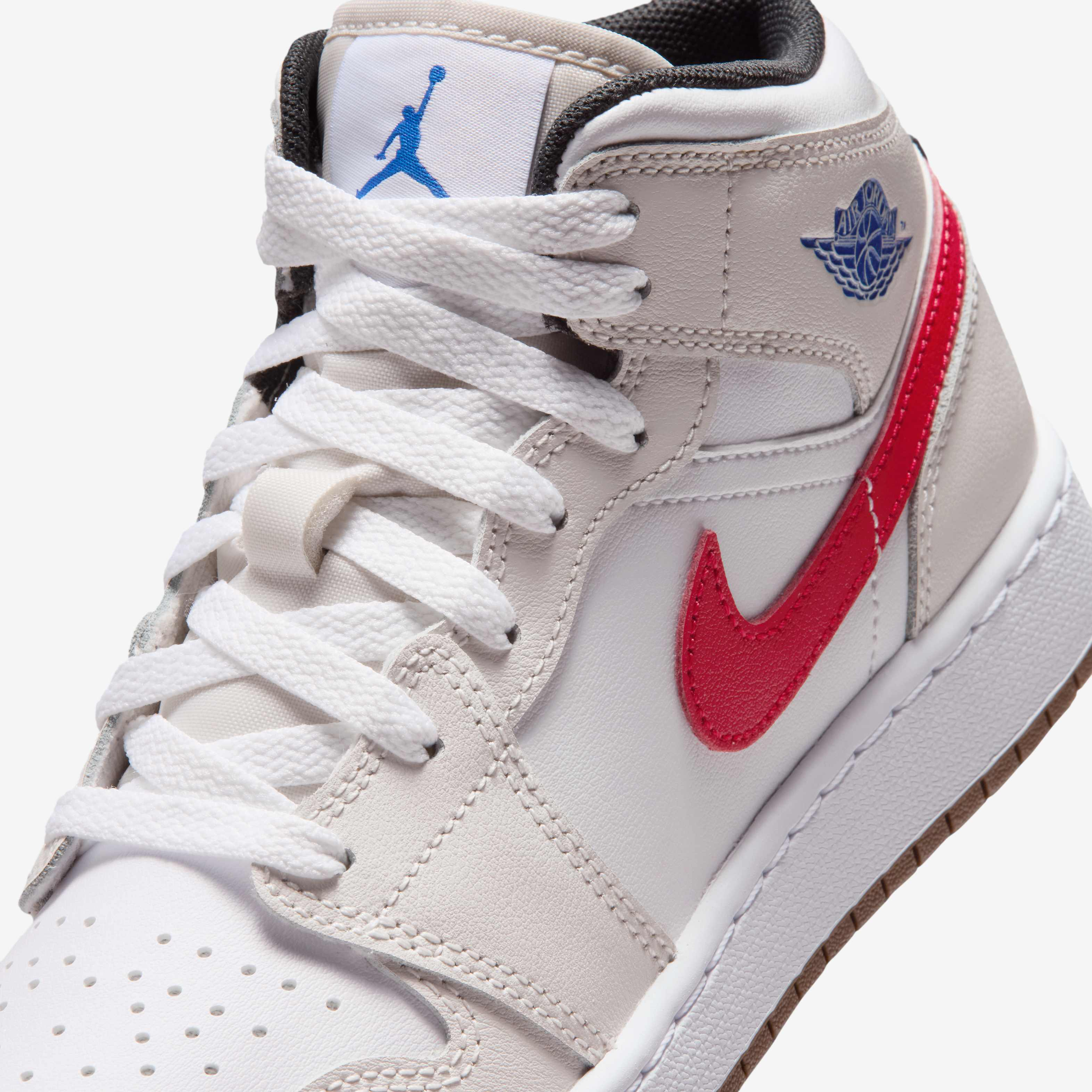 Air Jordan 1 Mid image number 6