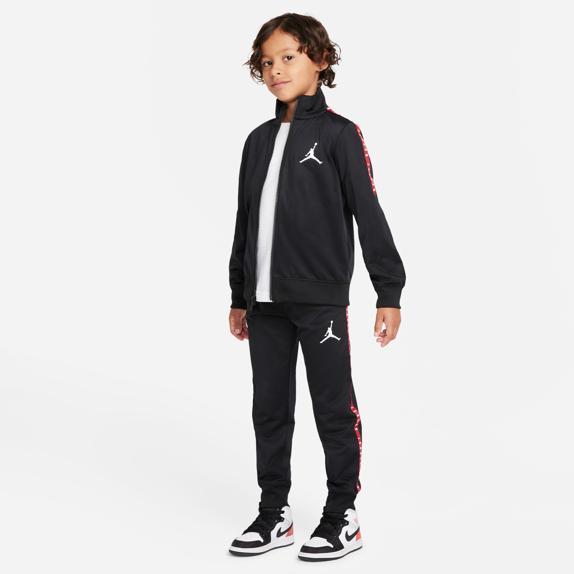 Boys jordan tracksuit outlet