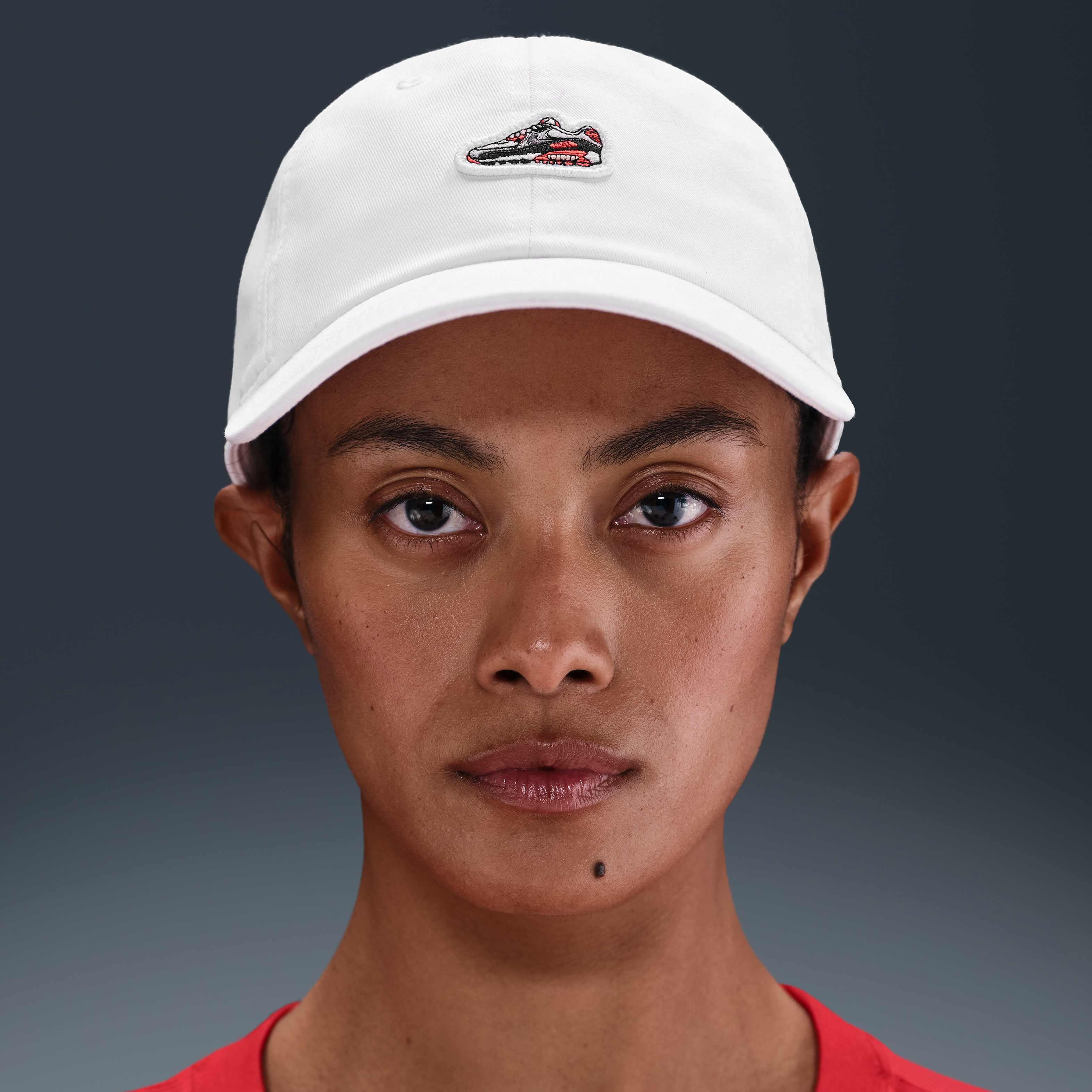 Nike Club image number 2