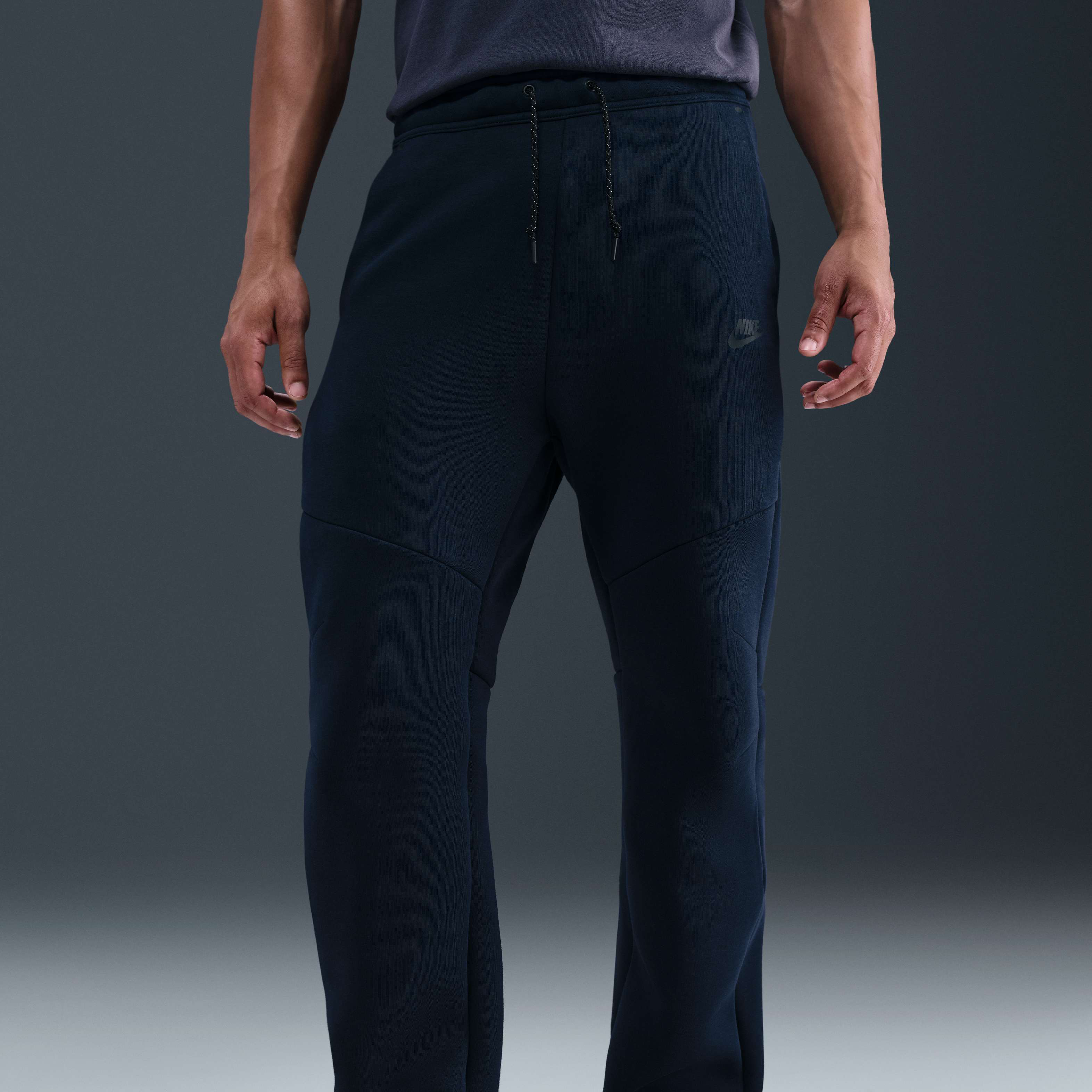 Nike Tech image number 1