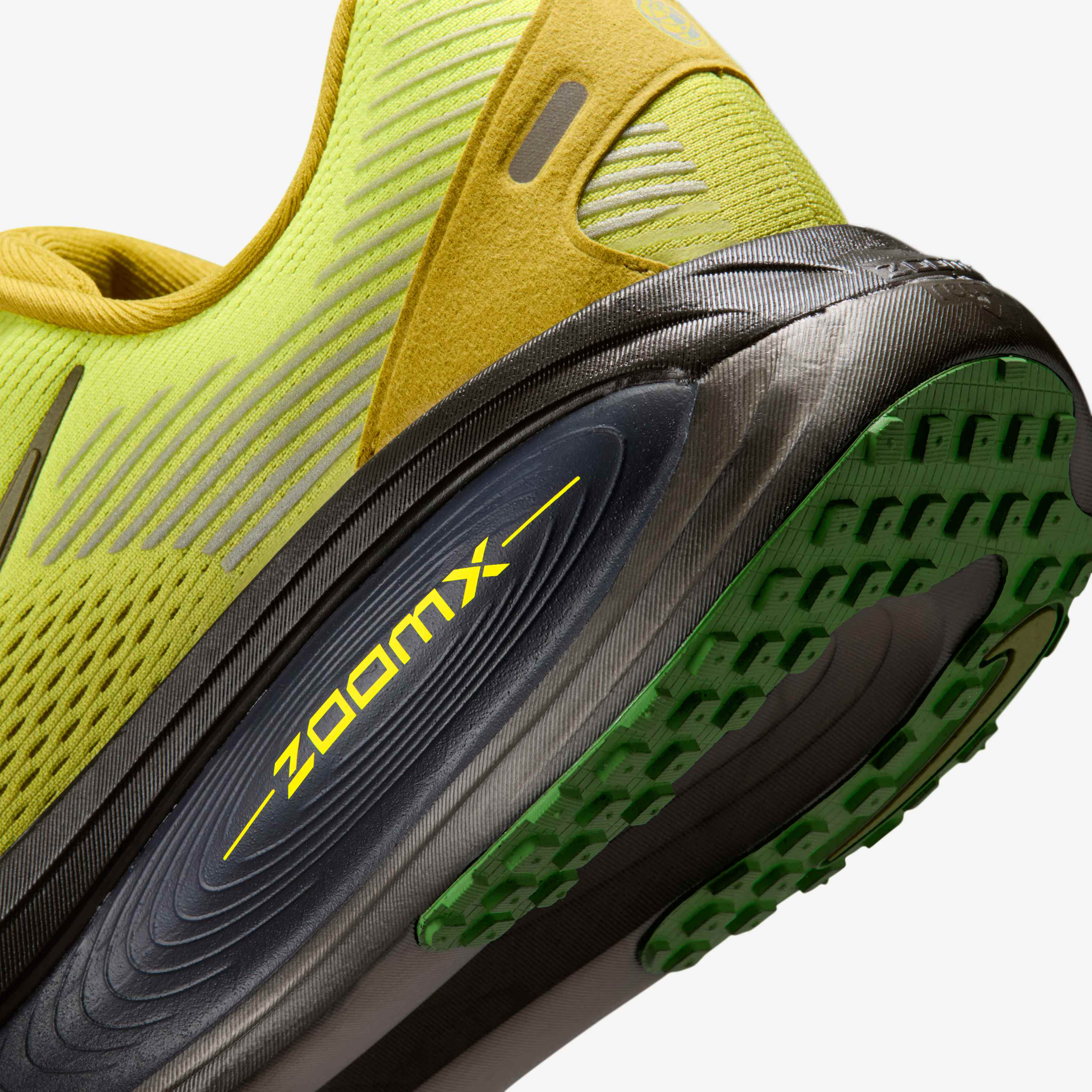 Nike Vomero 18 SE image number 7