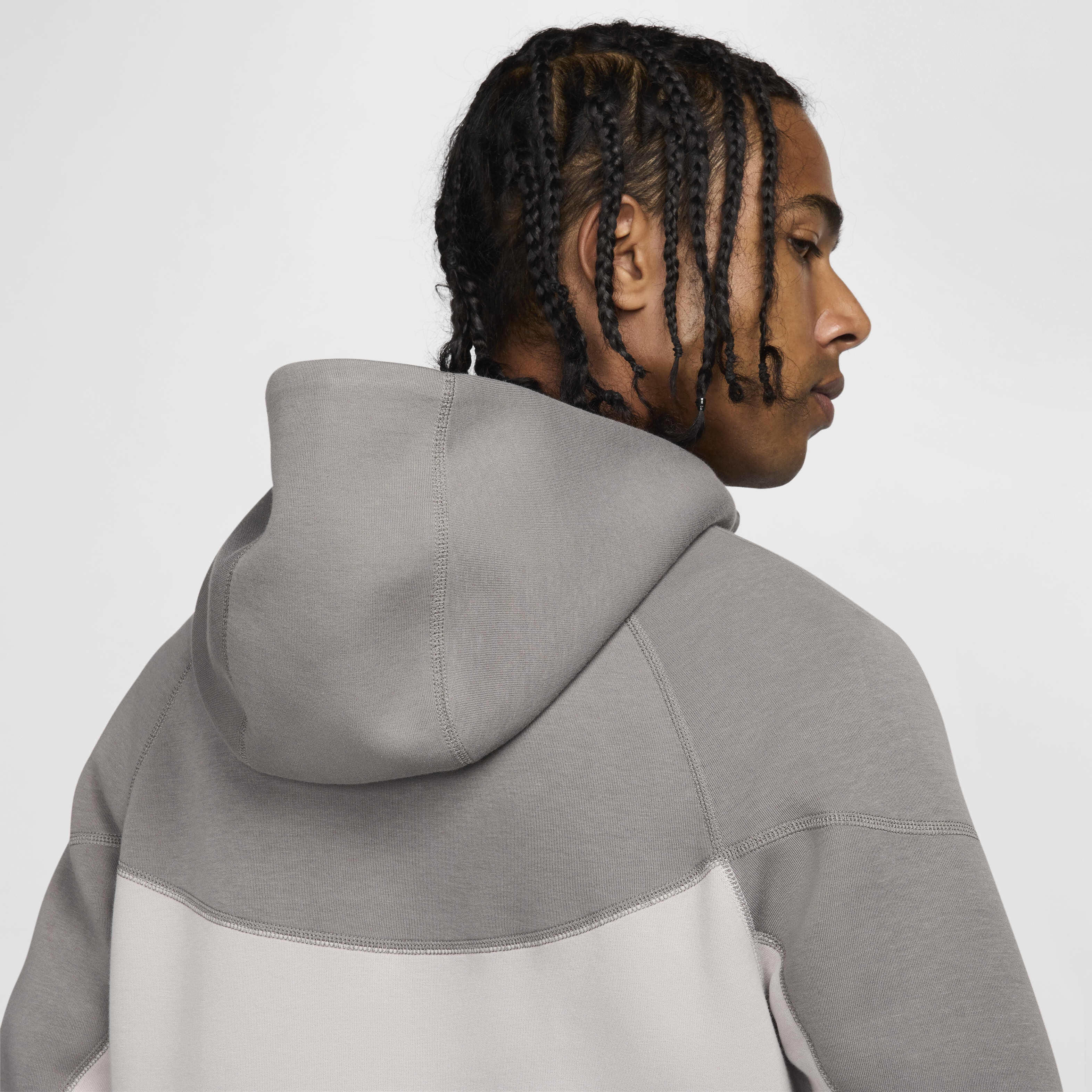 نايكي سبورتسوير تك فليس ويندرانر image number 8