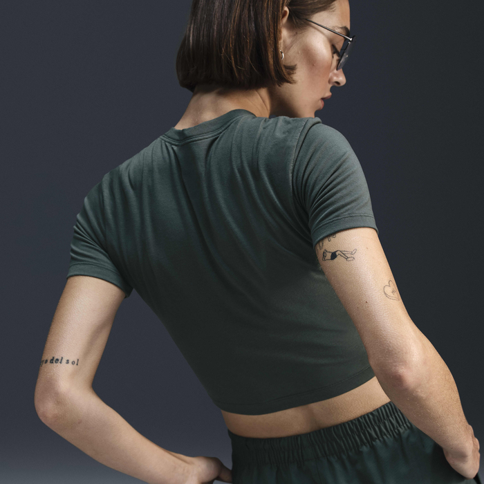 Nike Sportswear Essential image number 1 Nike Sportswear Essential image number 1