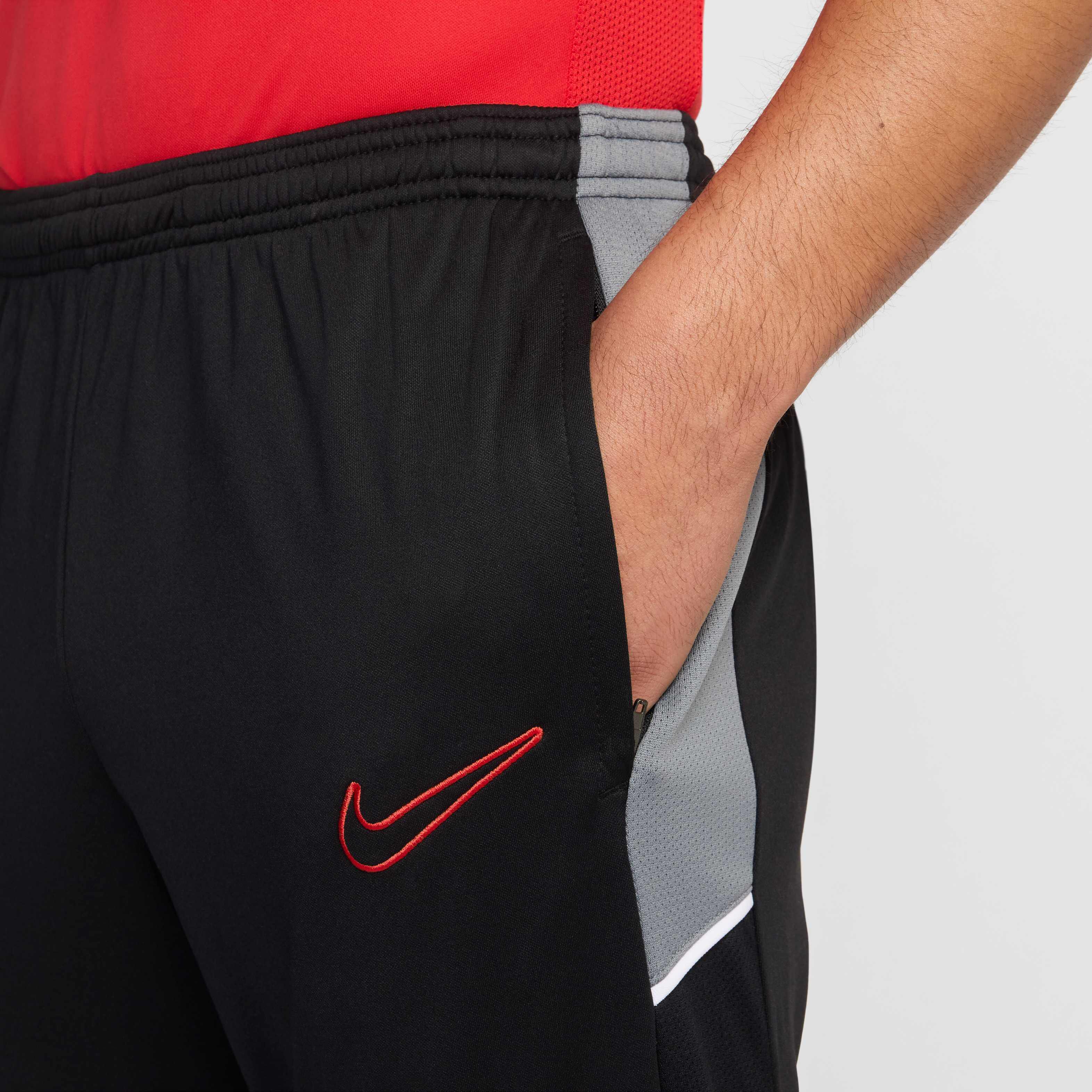 Nike Academy image number 3