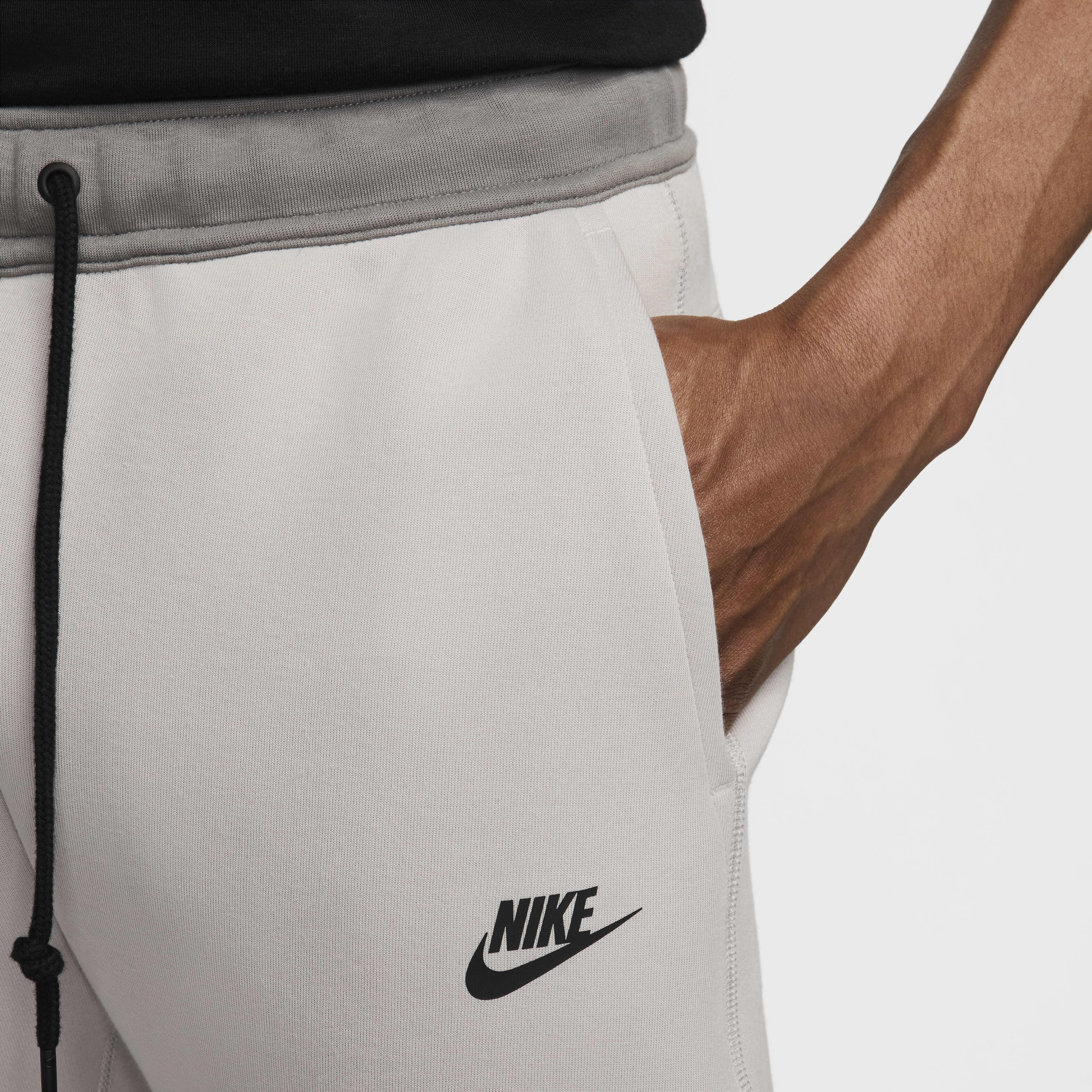 Nike Sportswear Tech Fleece image number 3