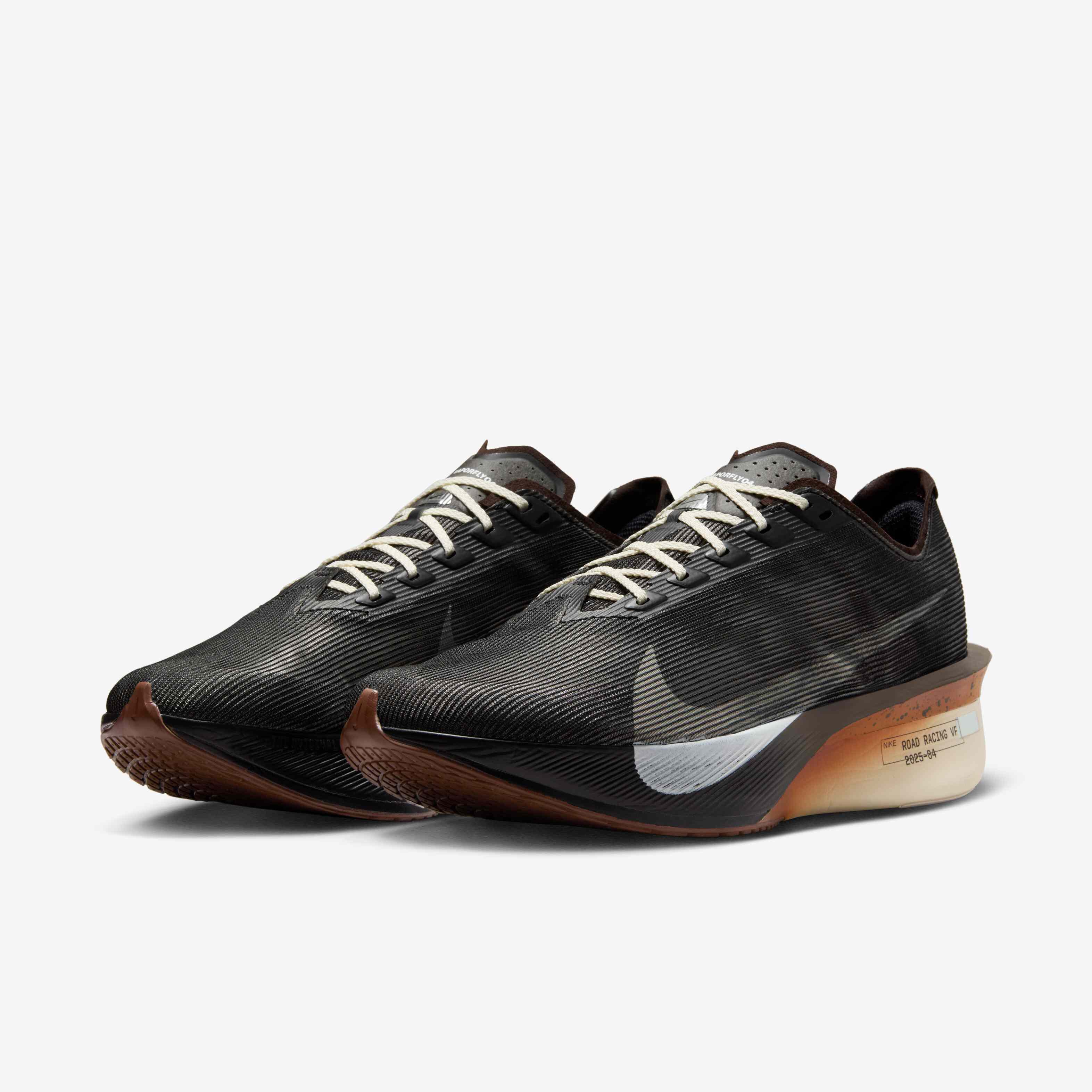 Nike Vaporfly 4 image number 4