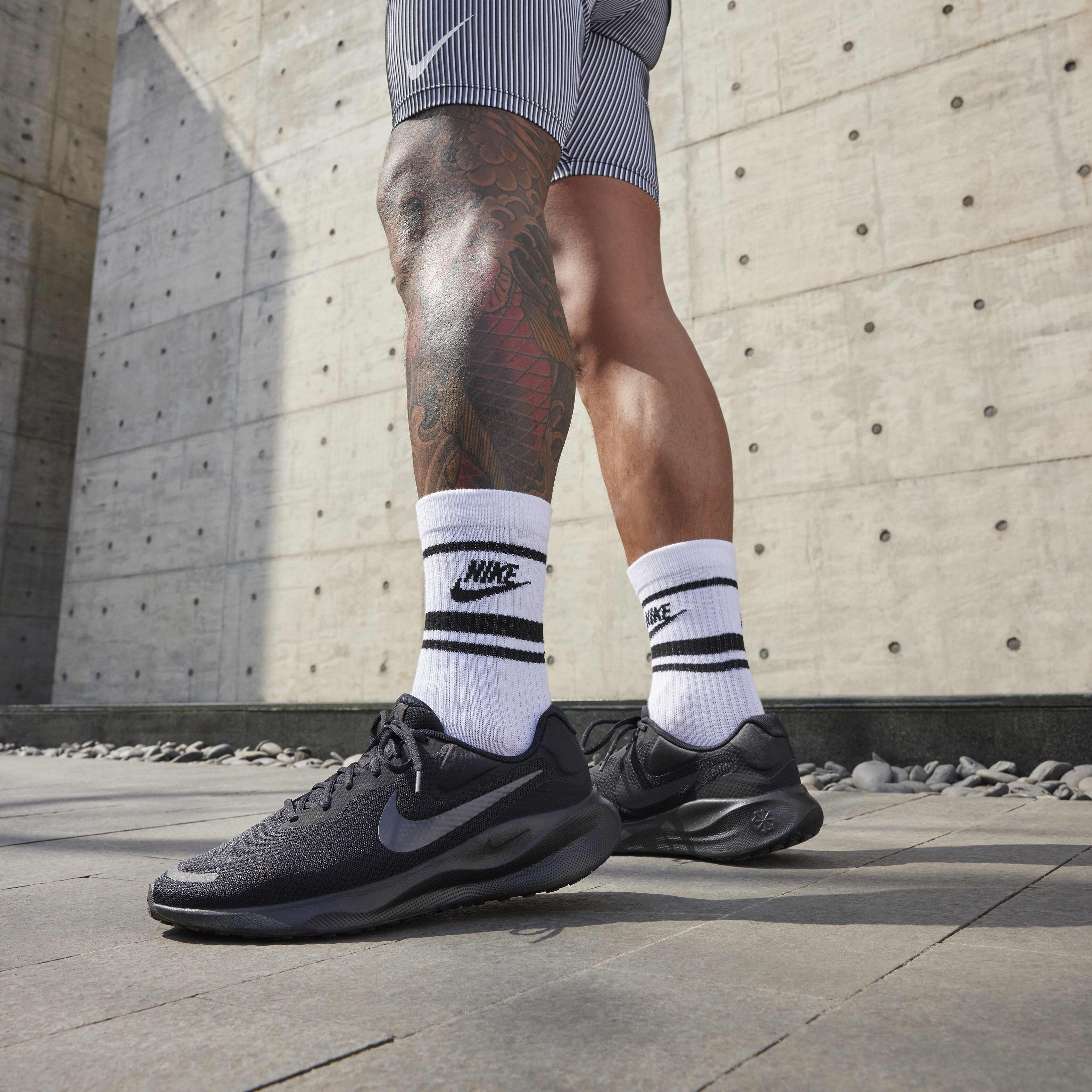 Buy Nike Revolution 7 Men s Road Running Shoes Nike Qatar Official
