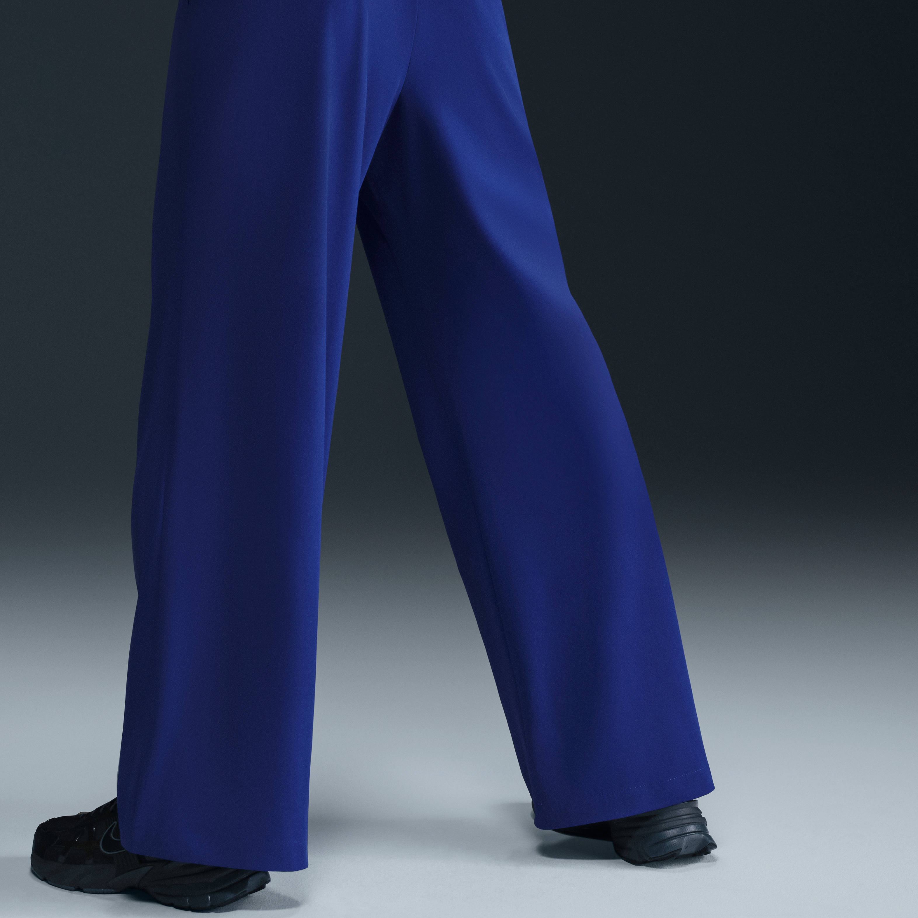 Nike 24.7 PerfectStretch image number 2