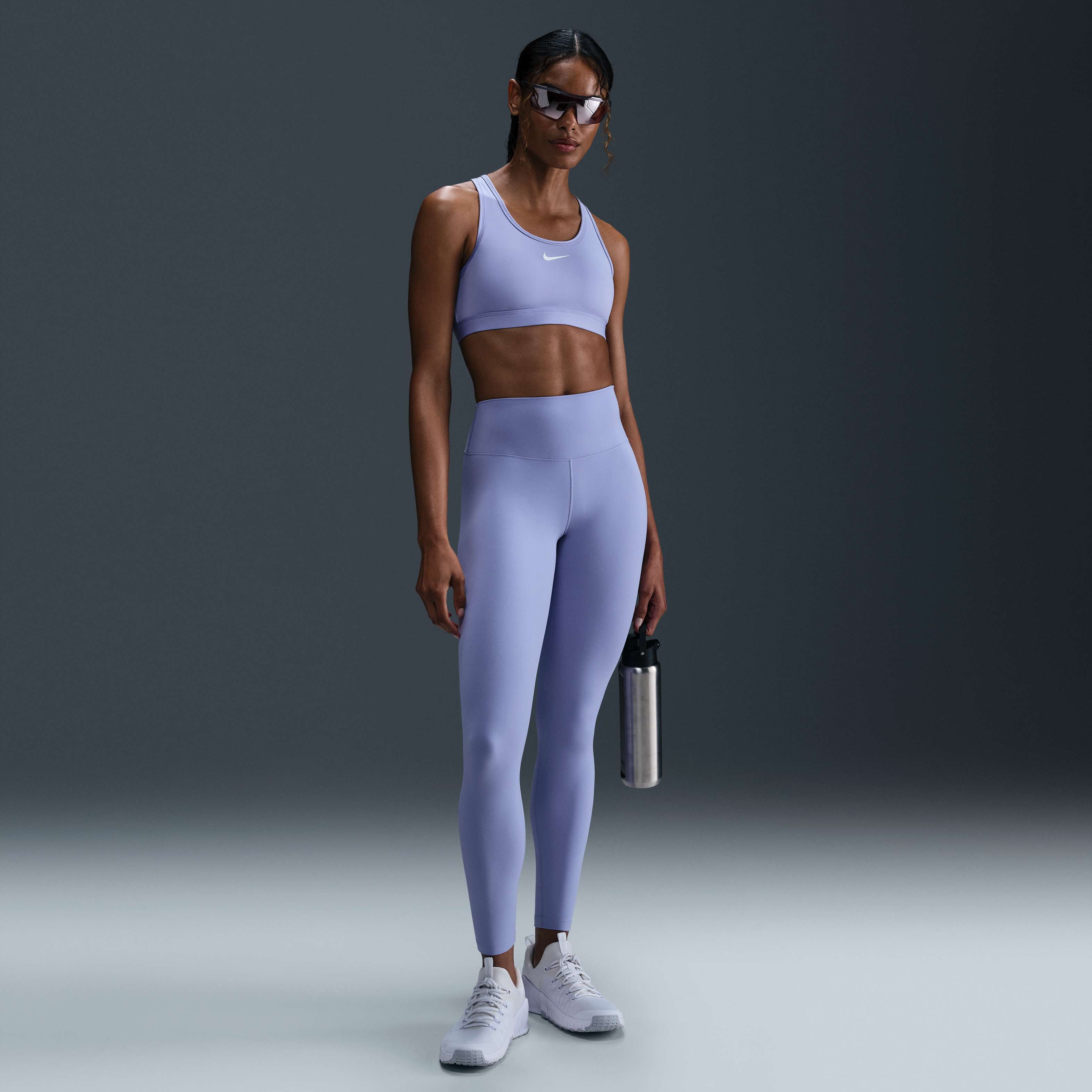 Nike Swoosh Medium-Support image number 3