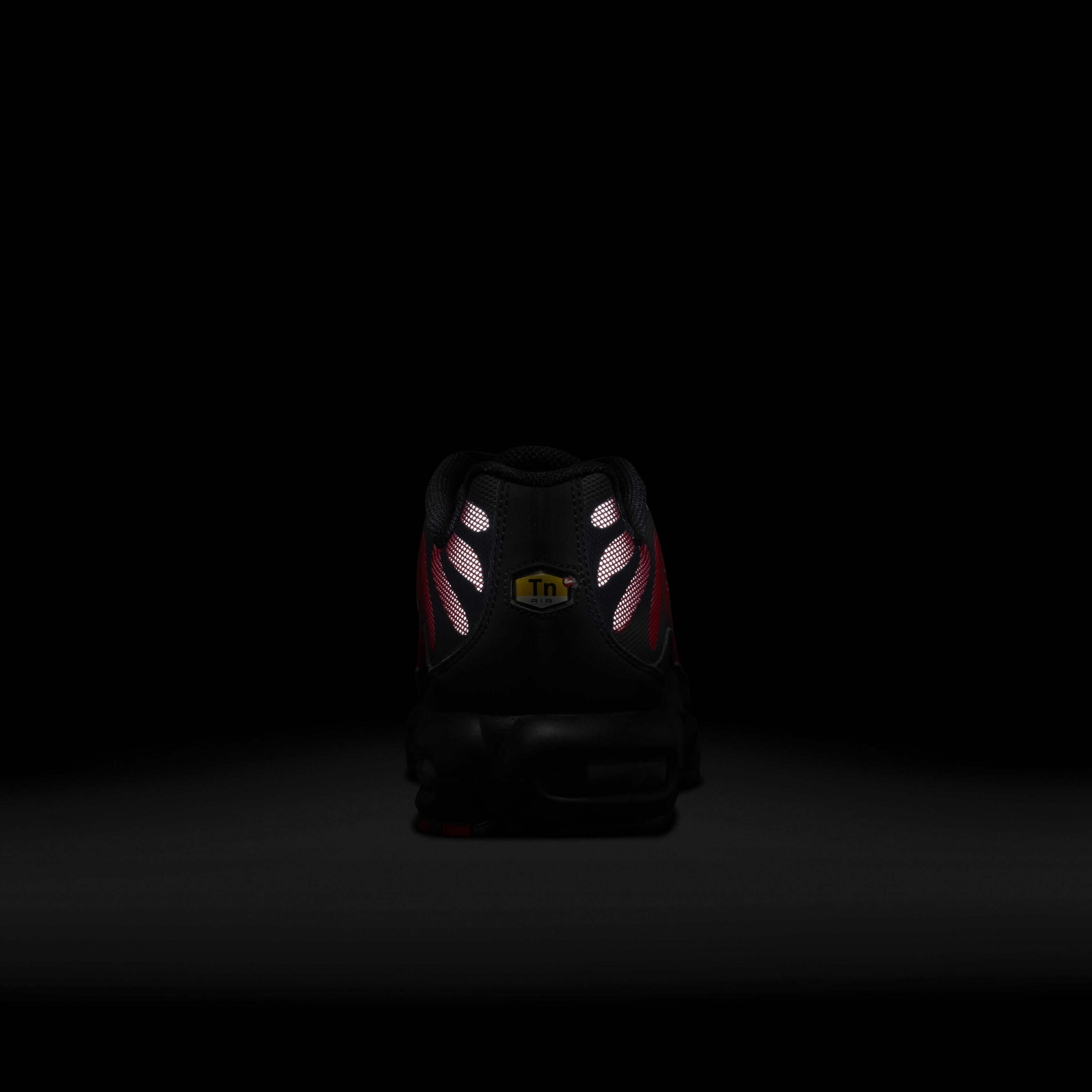 اير ماكس بلاس image number 9