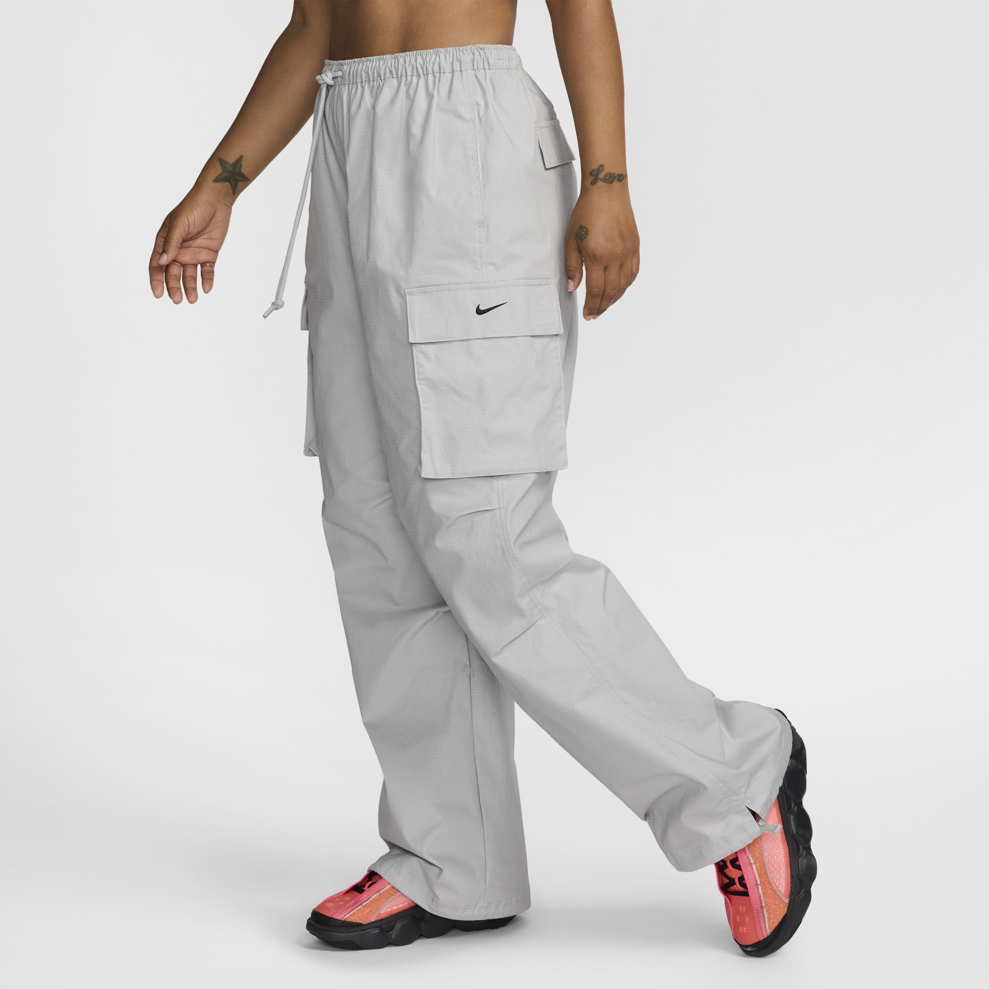 Oversized cargo trousers store