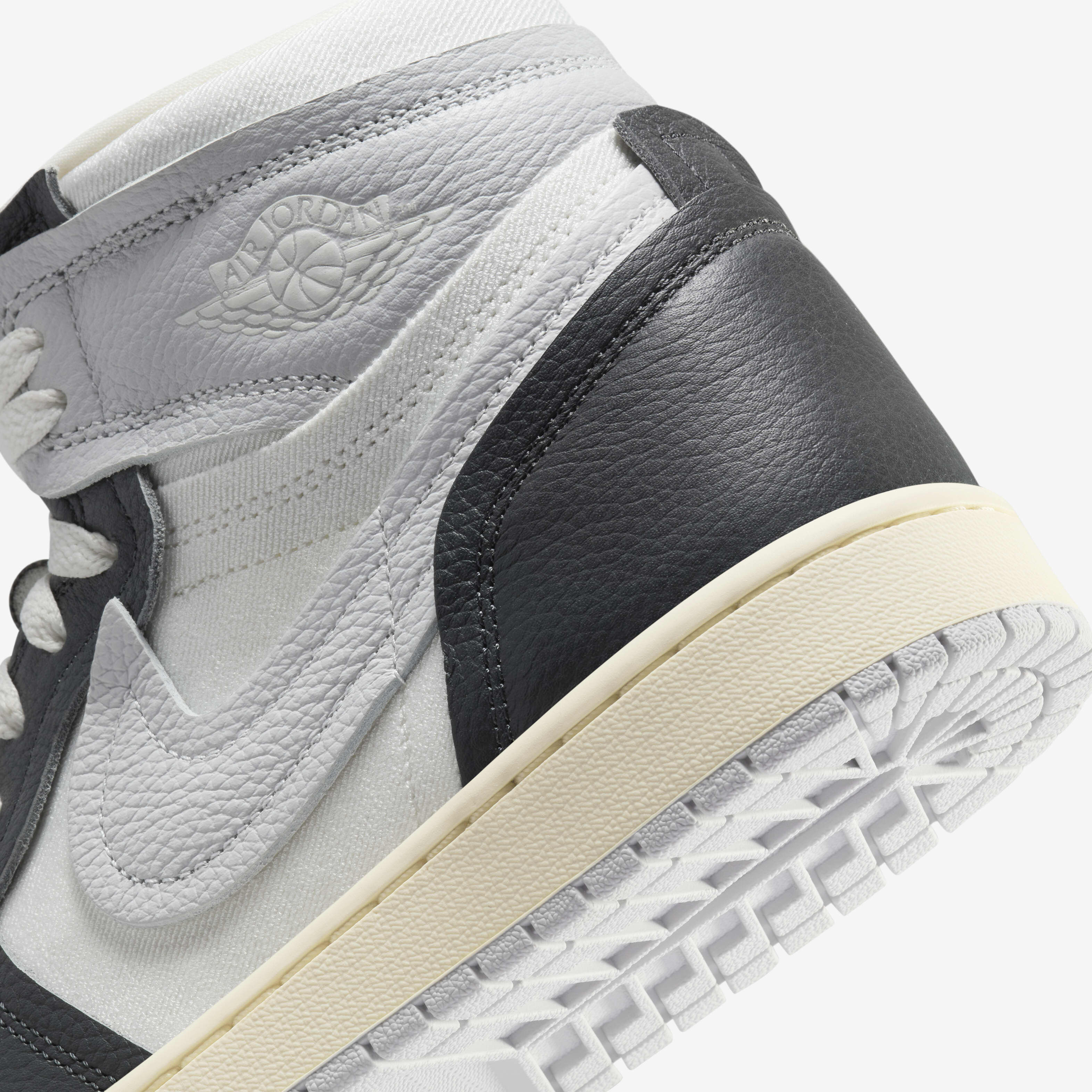 Air Jordan 1 High Method of Make image number 7