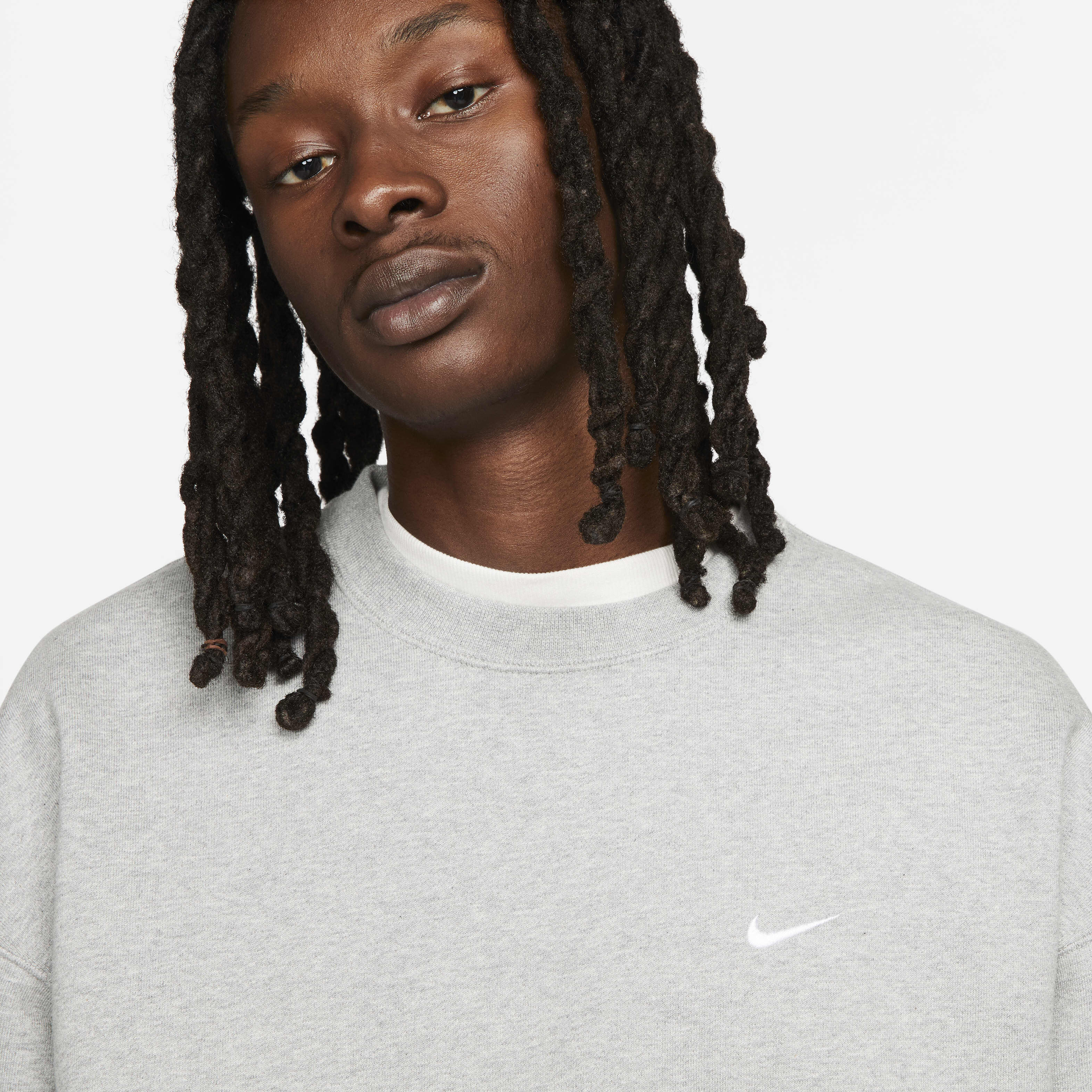 Nike Solo Swoosh image number 2