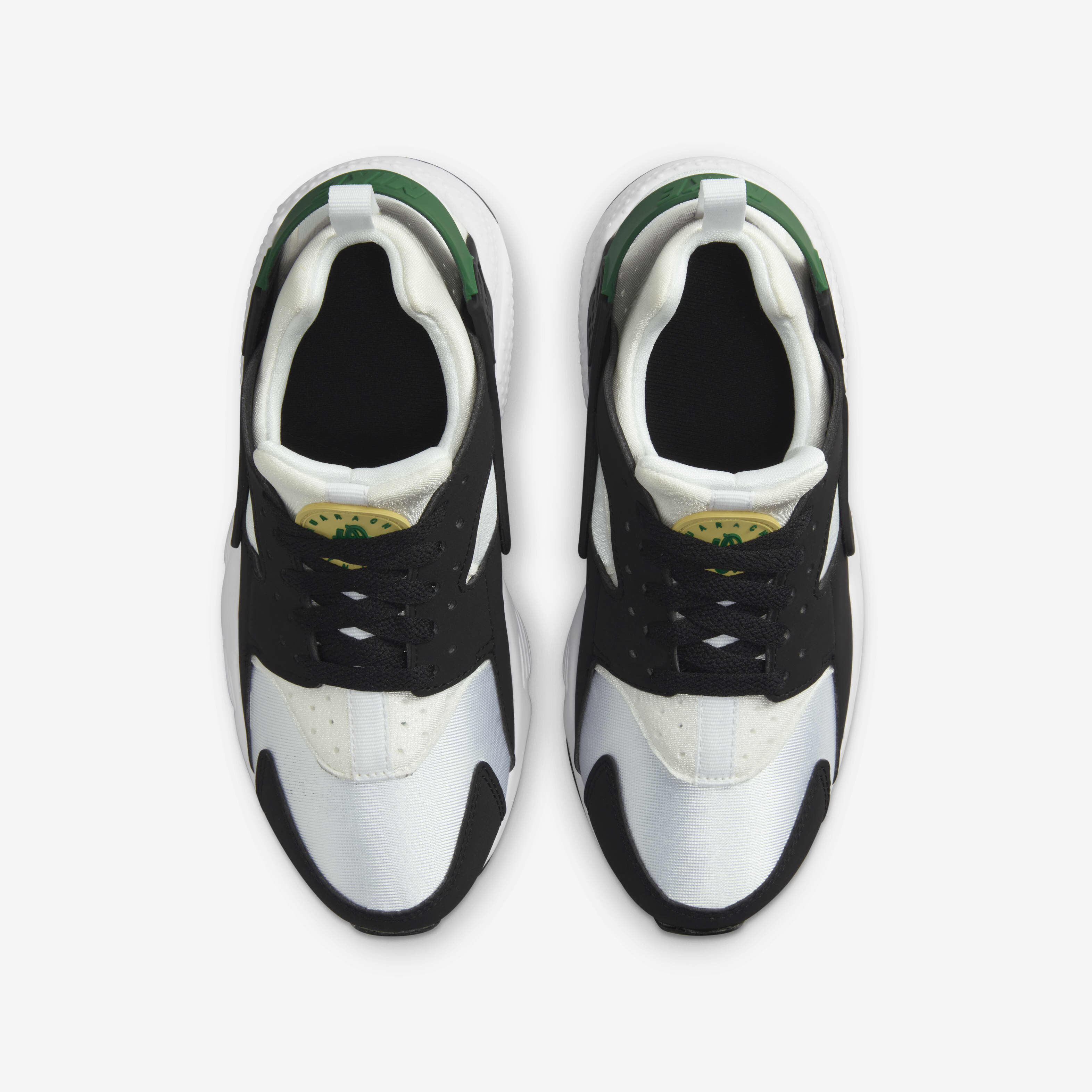 Nike huarache black and white kids shop