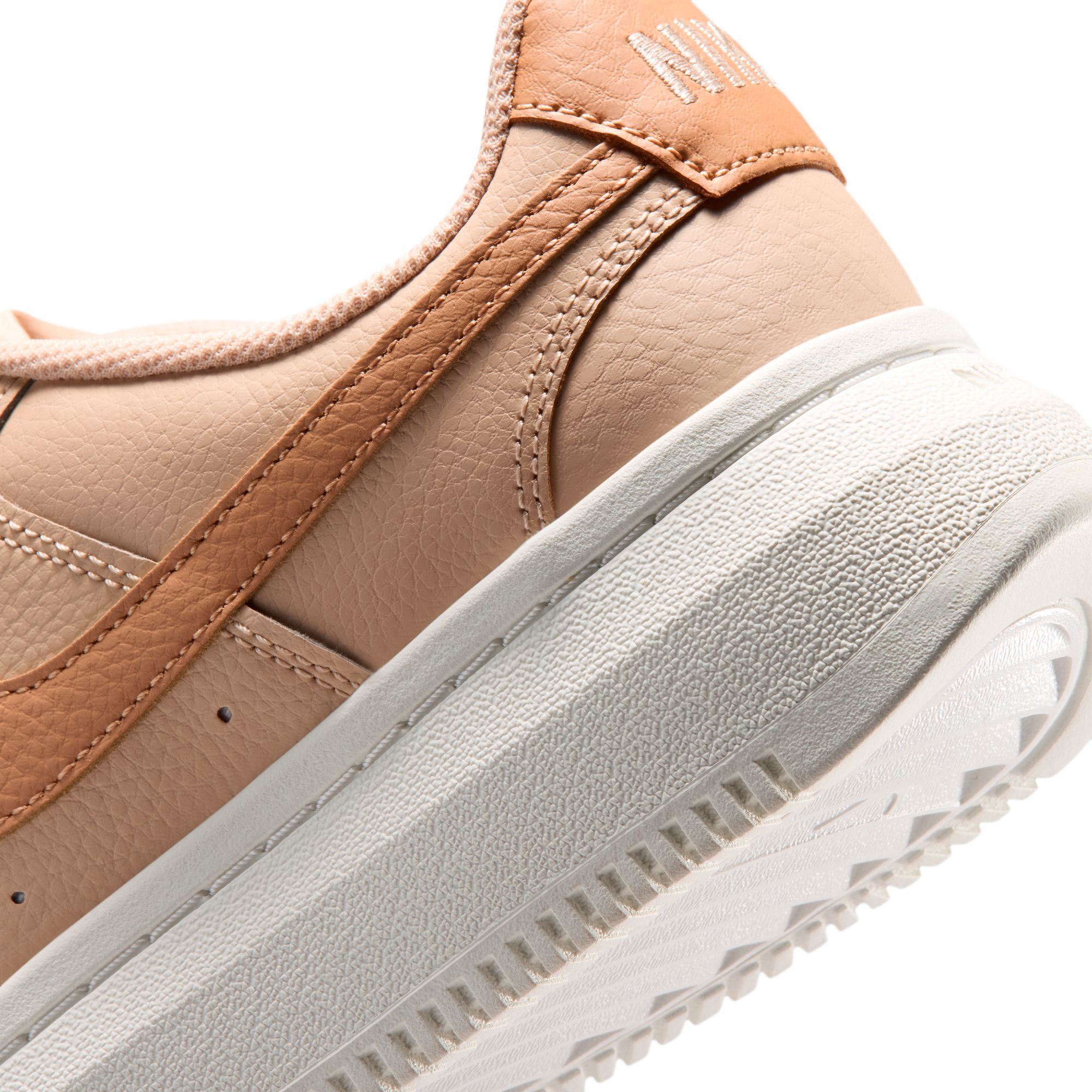 Nike Court Vision Alta image number 9