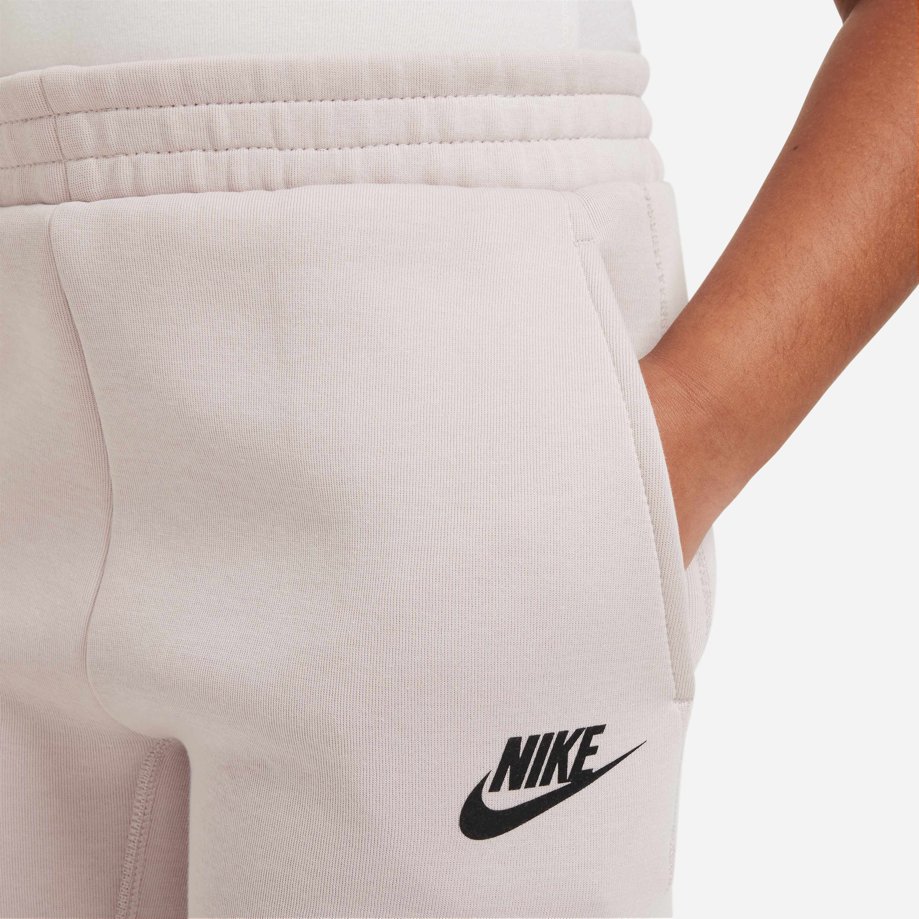 طقم نايكي سبورتسوير تك فليس بسحاب كامل image number 8